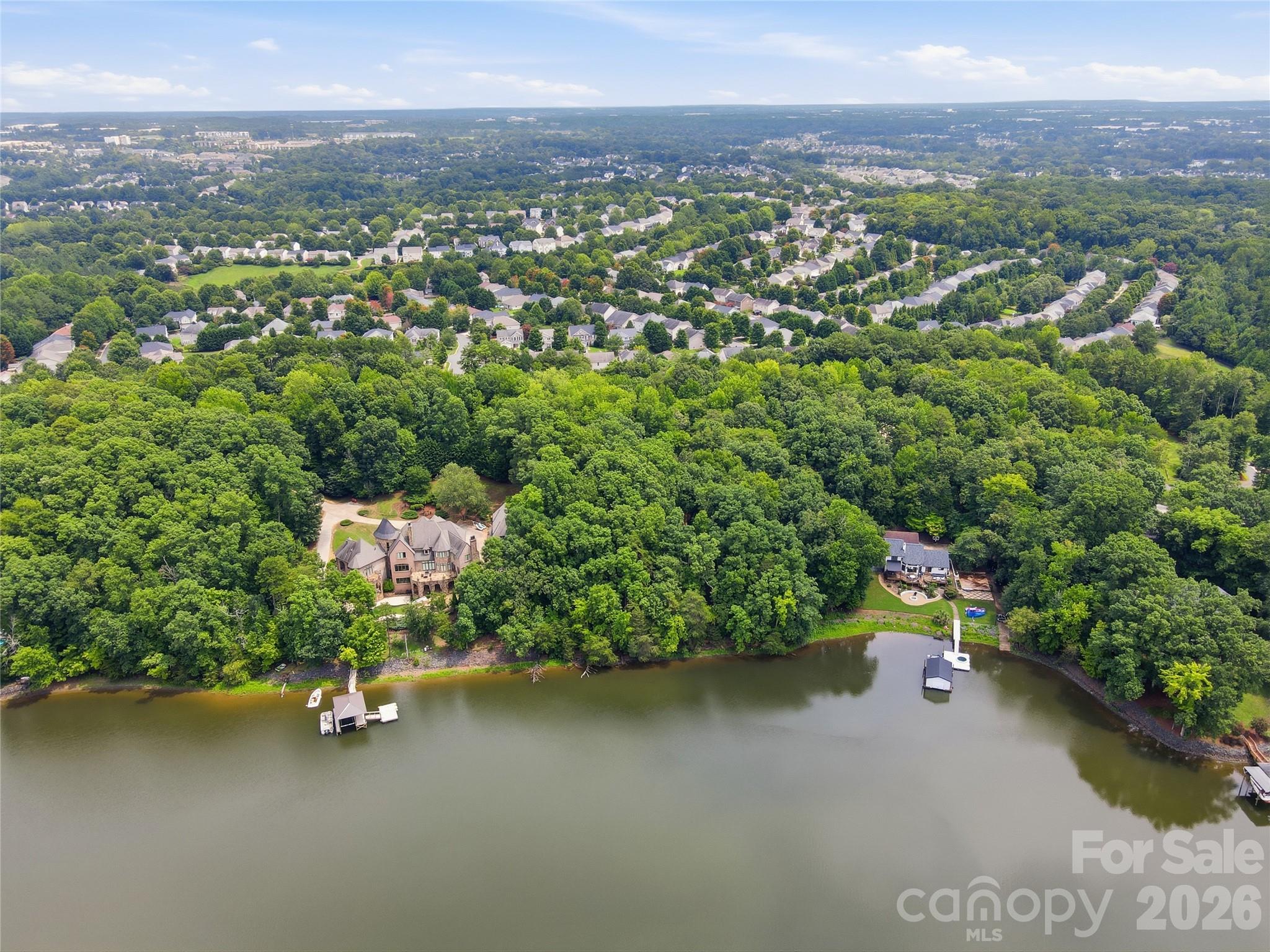 9704 Windygap Road Property Photo 6