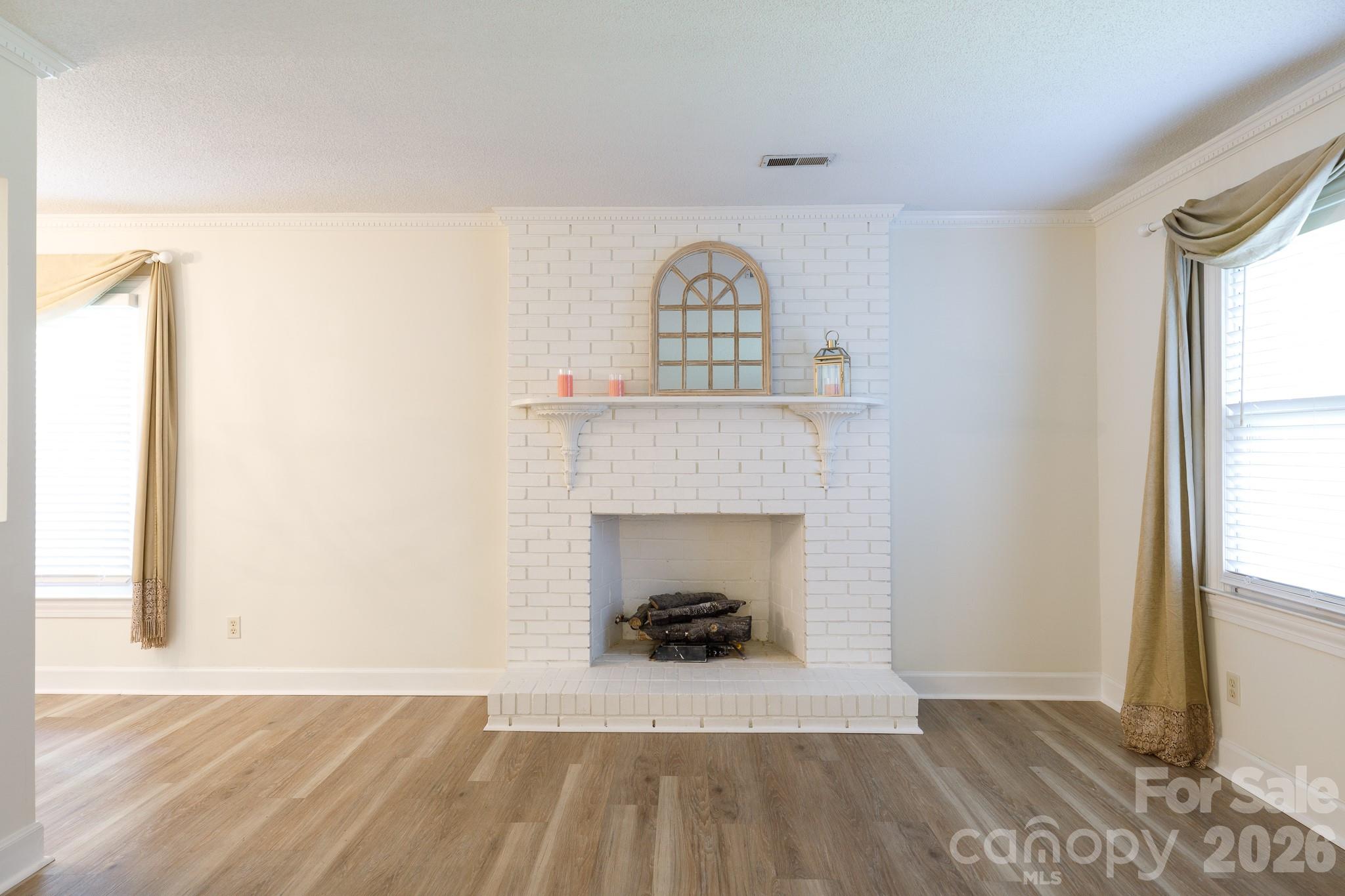 150 Grady Drive Property Photo 6
