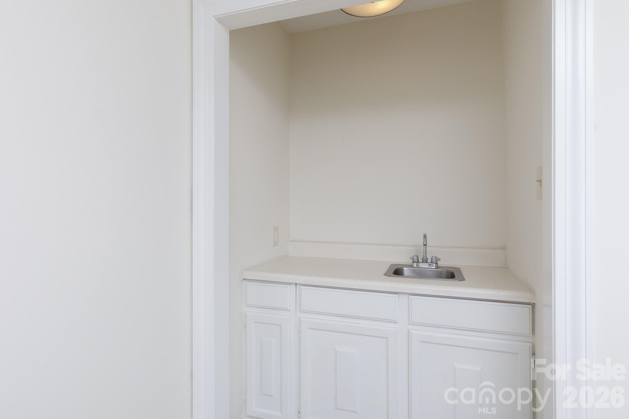 150 Grady Drive Property Photo 8