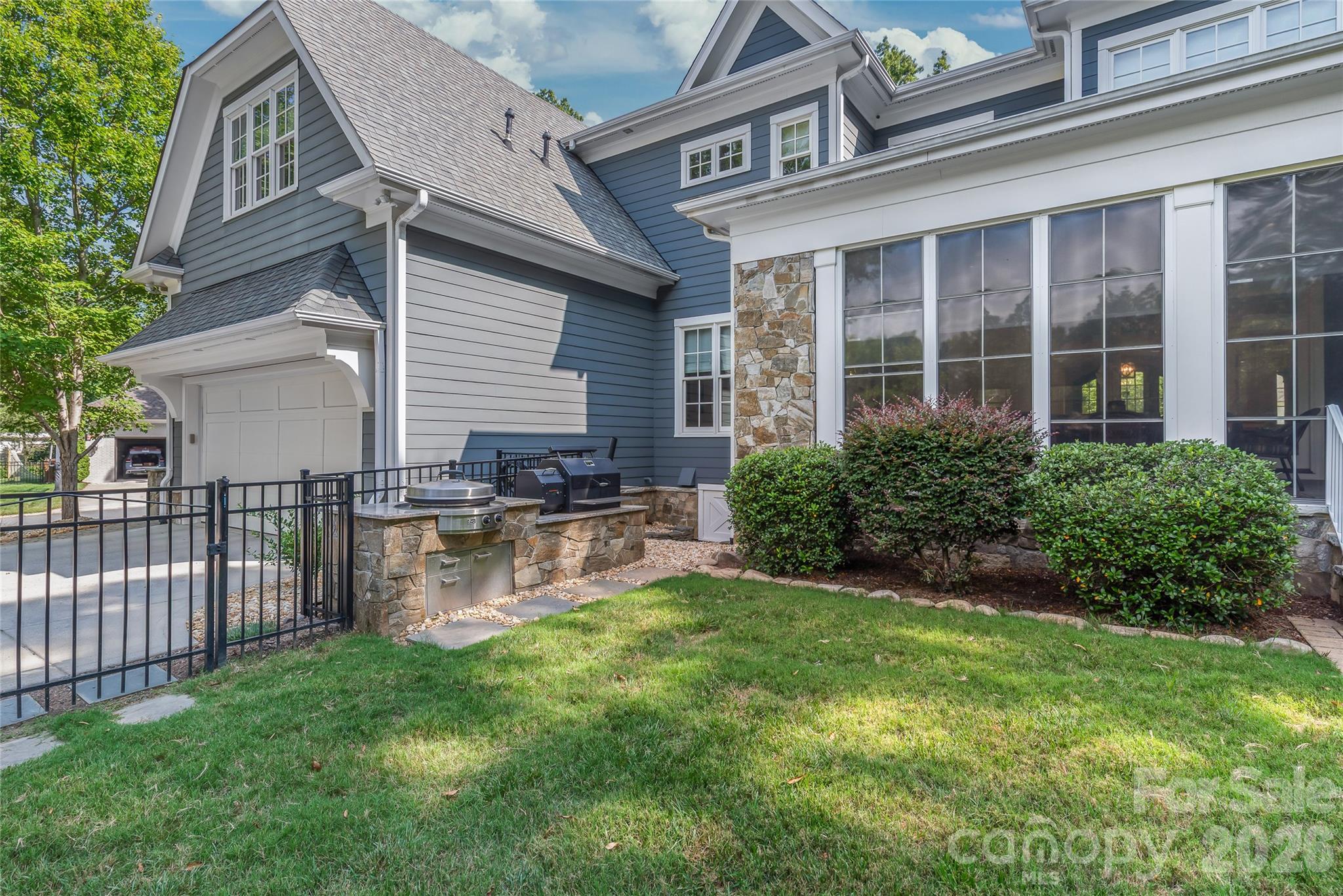 2800 Wintergreen Drive Property Photo 44