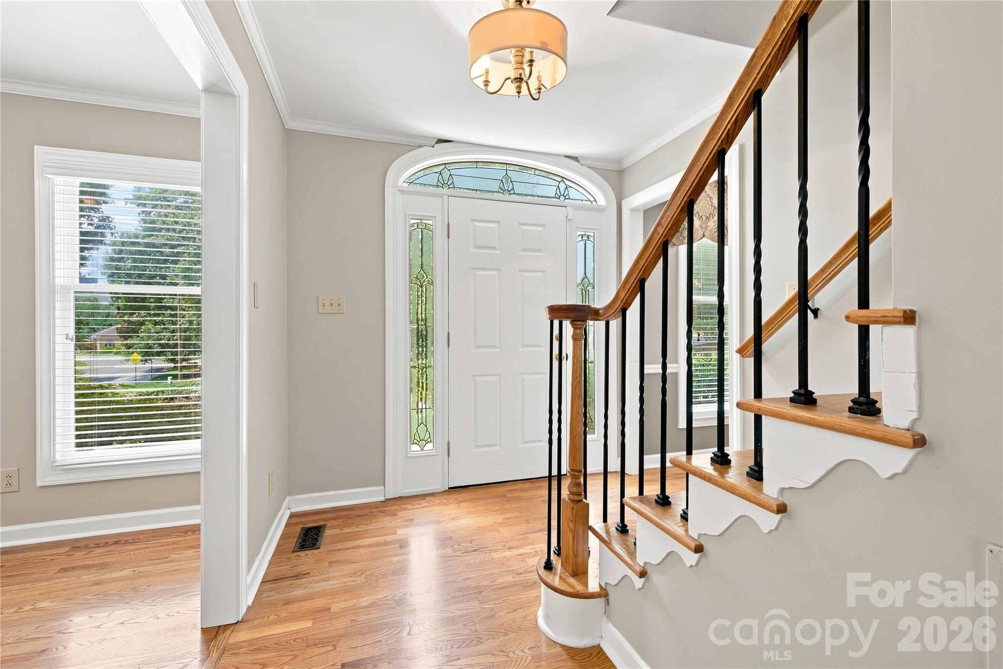 3906 Wandering Lane Property Photo 4