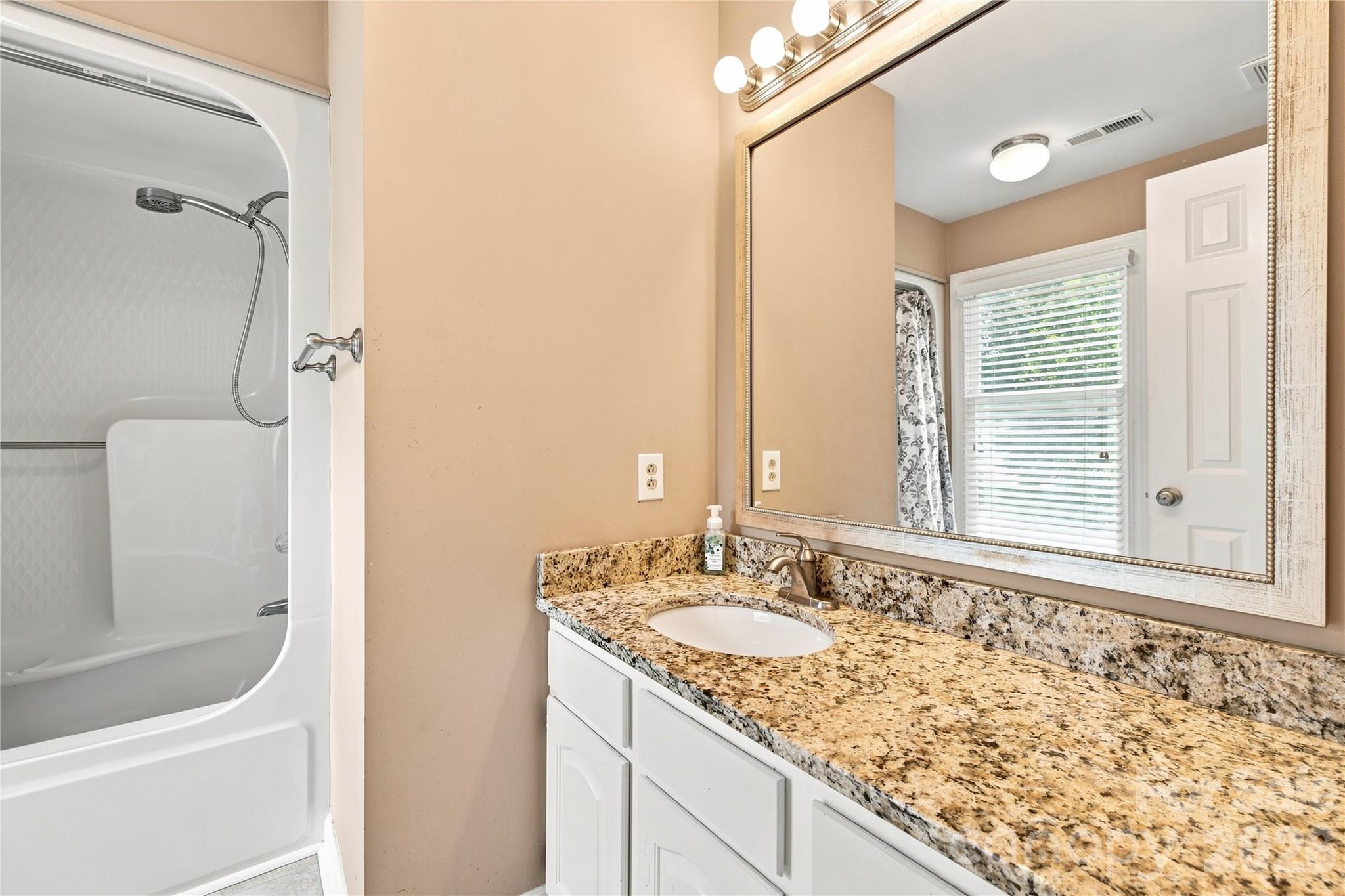 3906 Wandering Lane Property Photo 34
