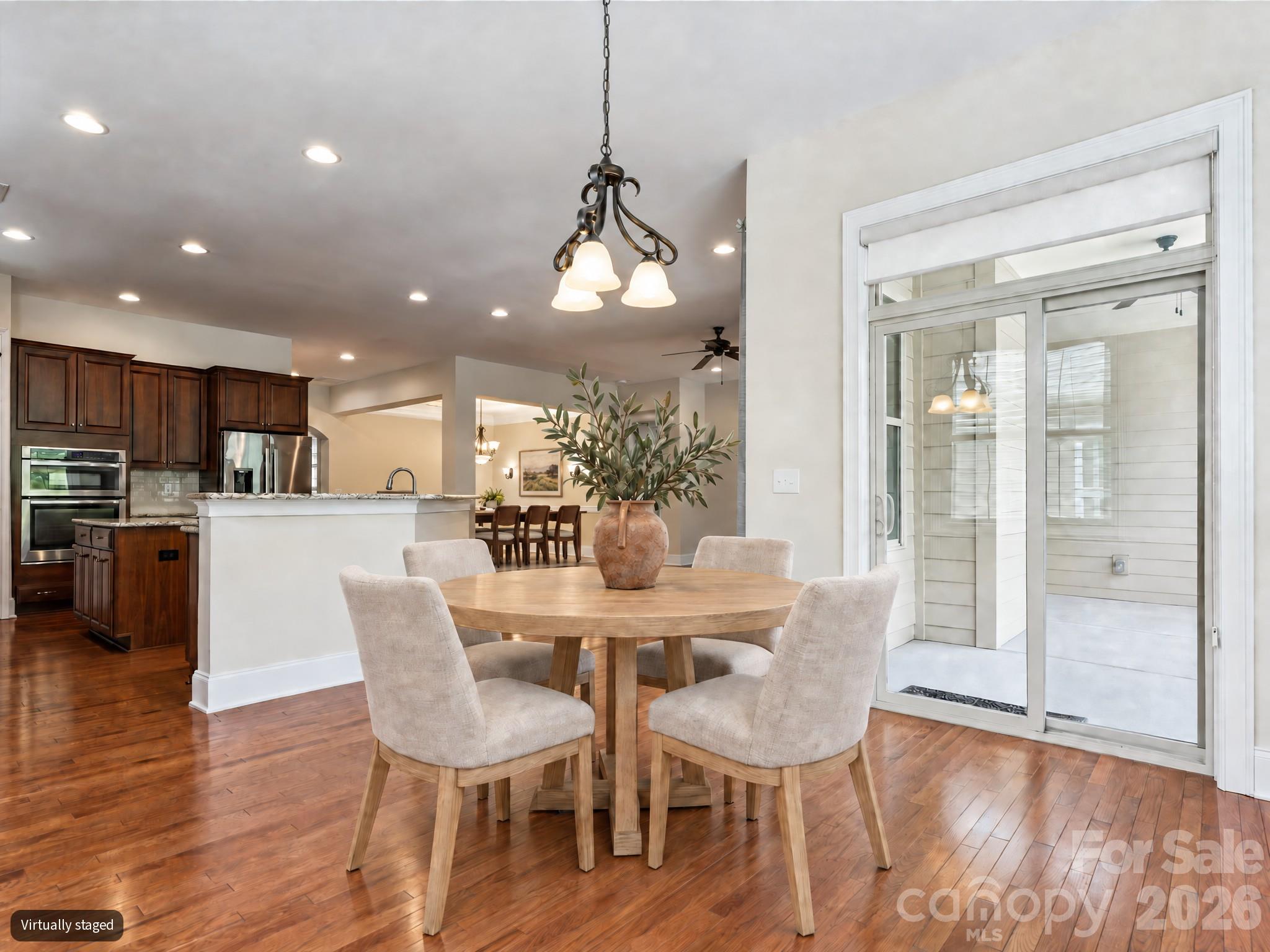 16826 Coves Edge Lane Property Photo 17