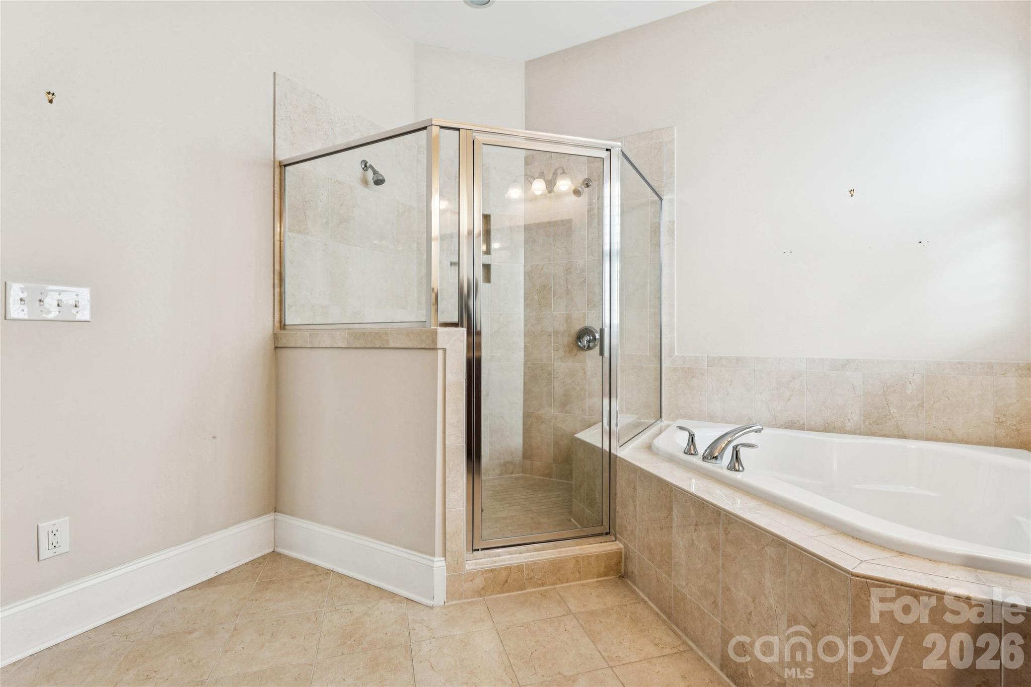 16826 Coves Edge Lane Property Photo 23