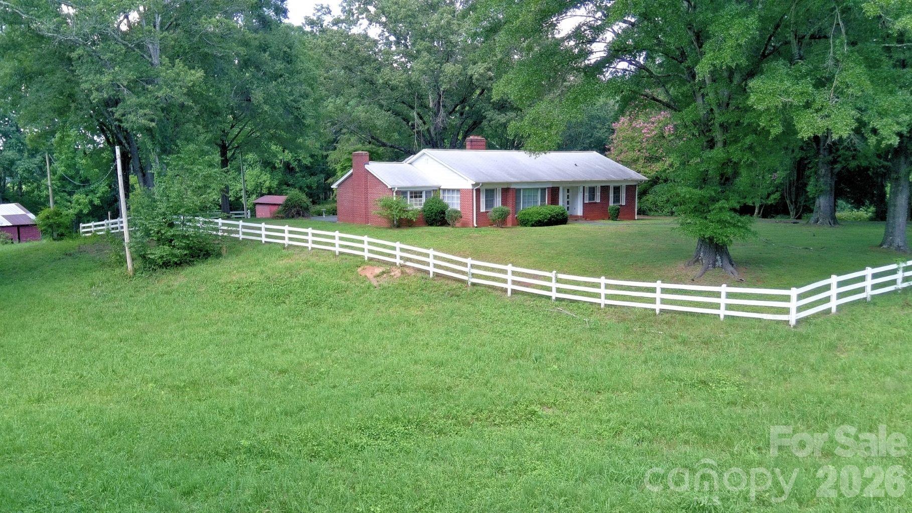17 E Murray Street Property Photo 3