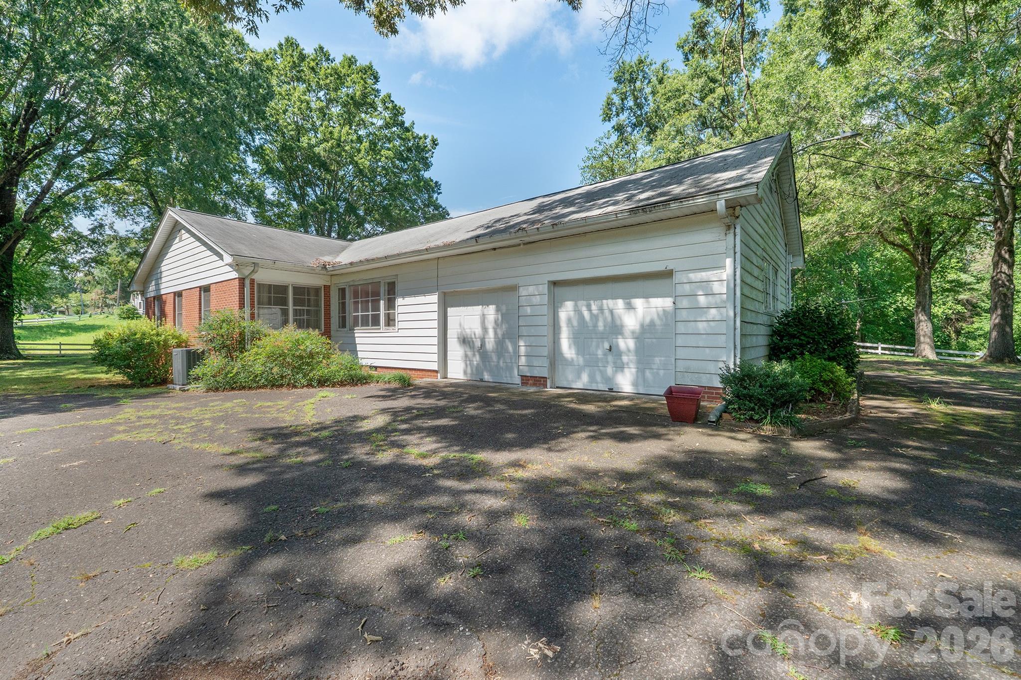 17 E Murray Street Property Photo 6