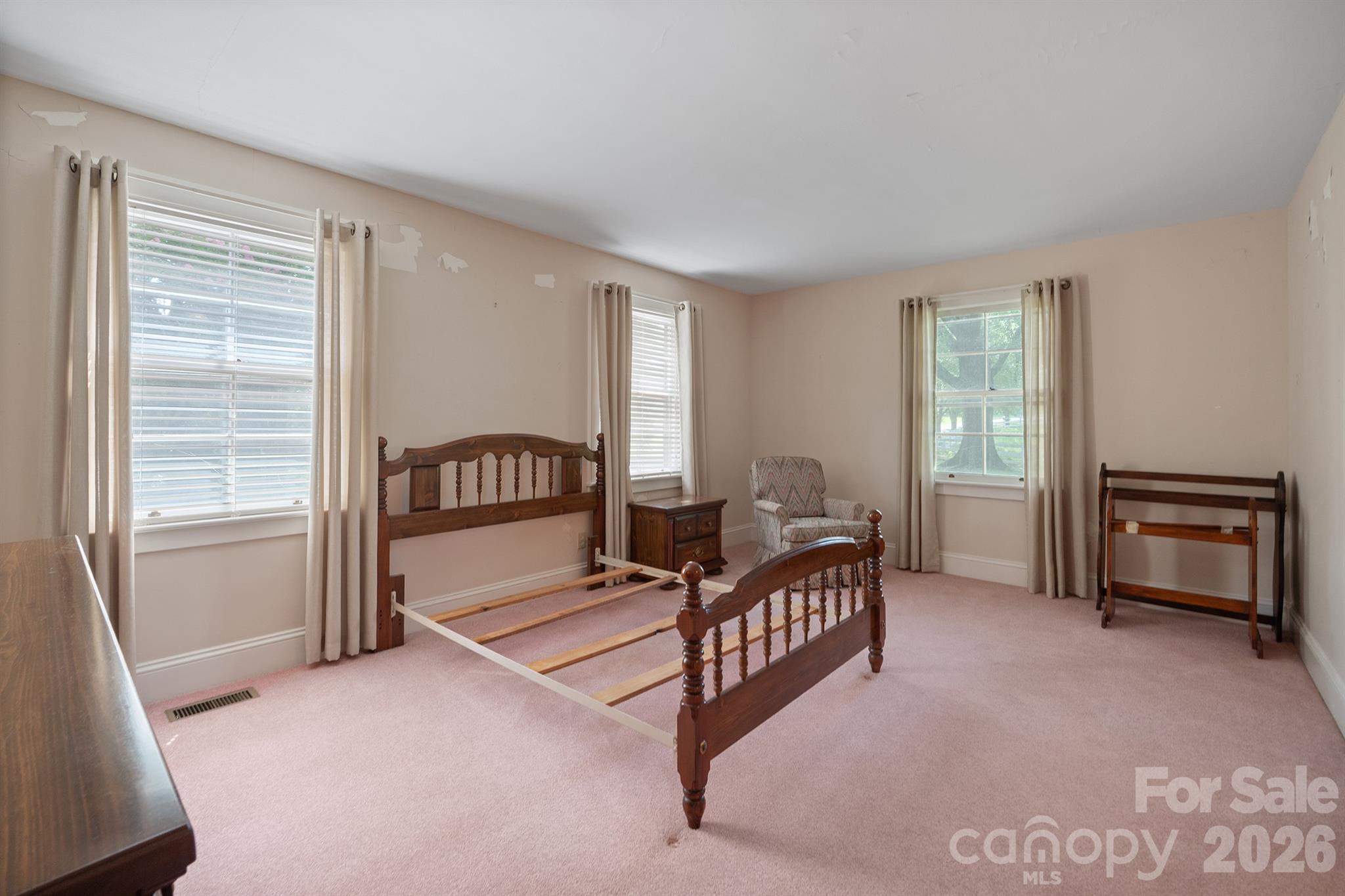 17 E Murray Street Property Photo 22