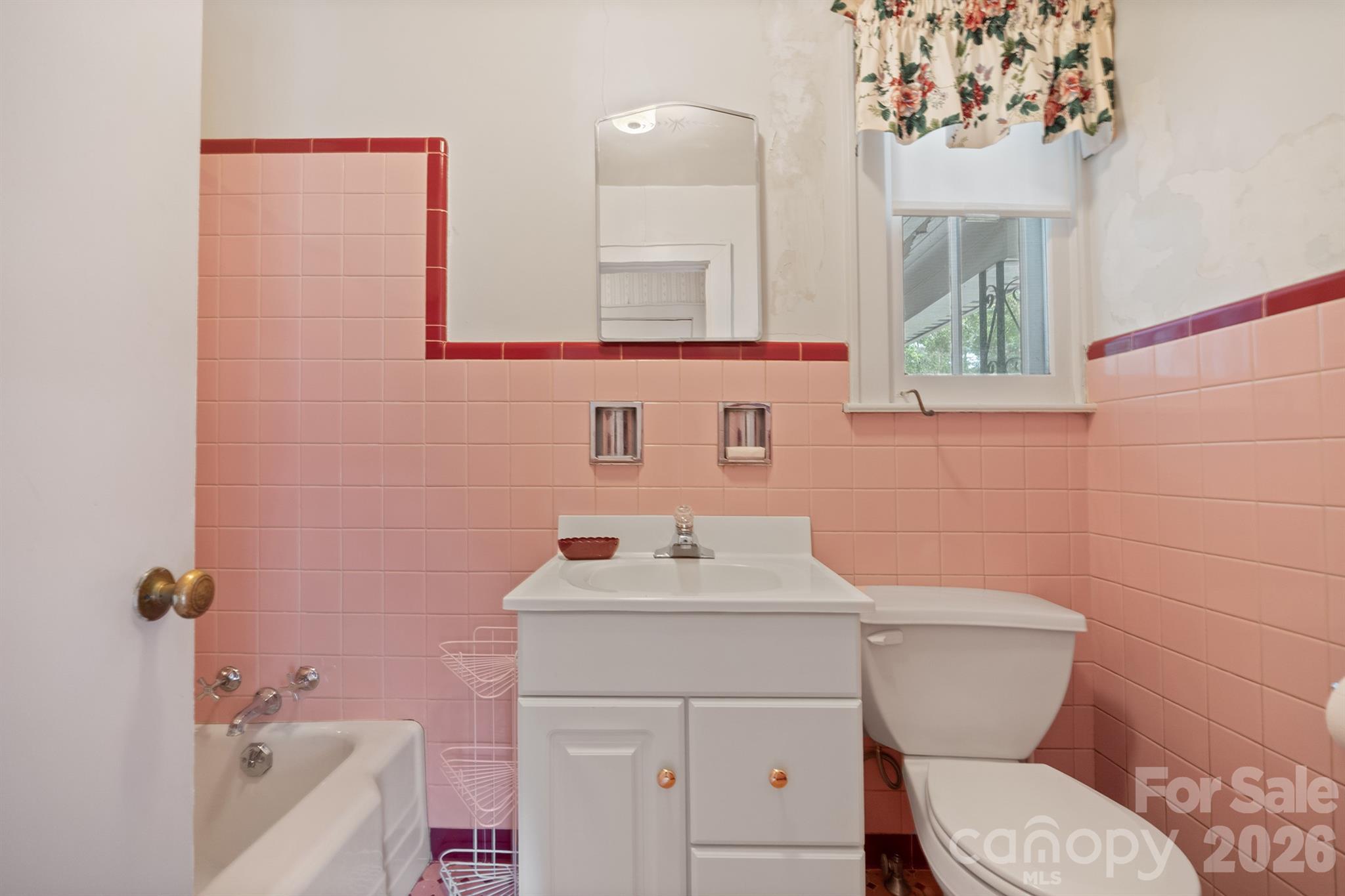 17 E Murray Street Property Photo 28