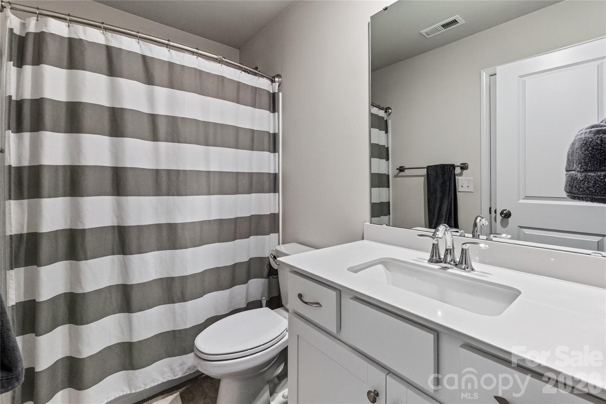 252 Kennerly Center Drive Property Photo 32