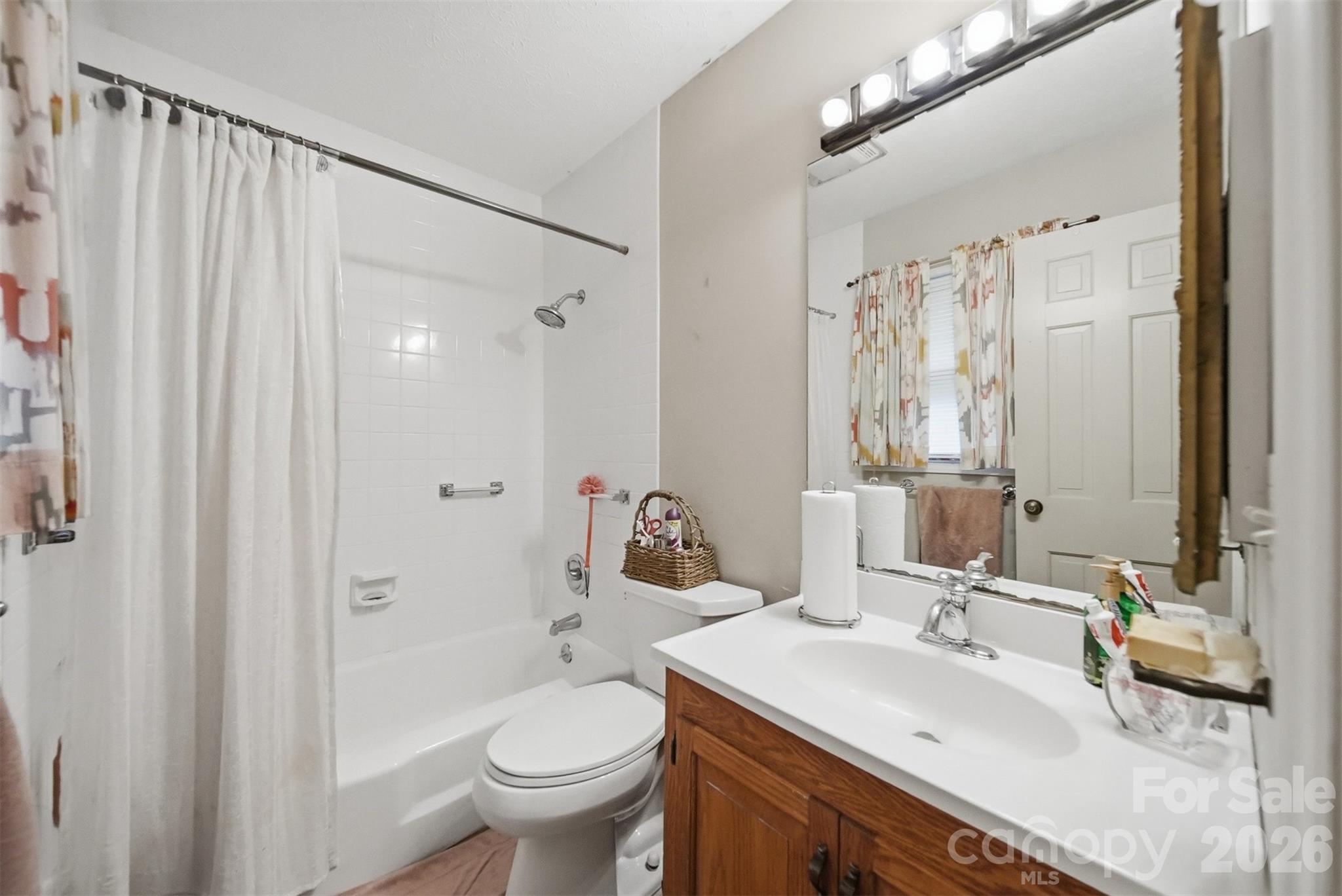 103 Castlegate Drive Property Photo 23