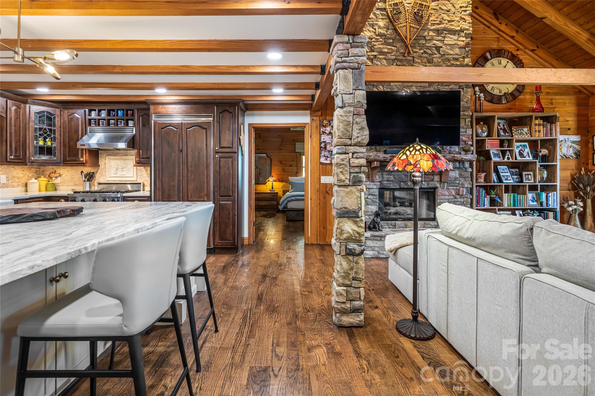 580 Flying Hawk Trail Property Photo 11