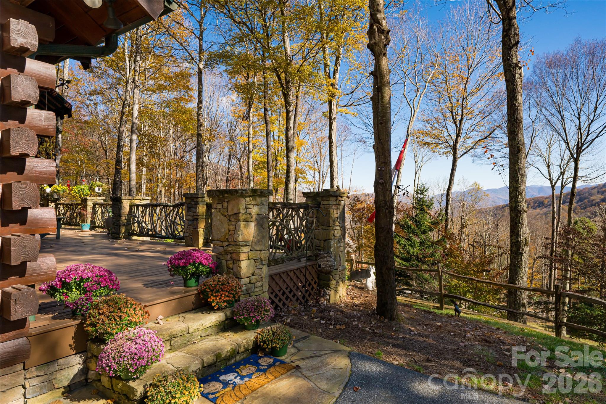580 Flying Hawk Trail Property Photo 39