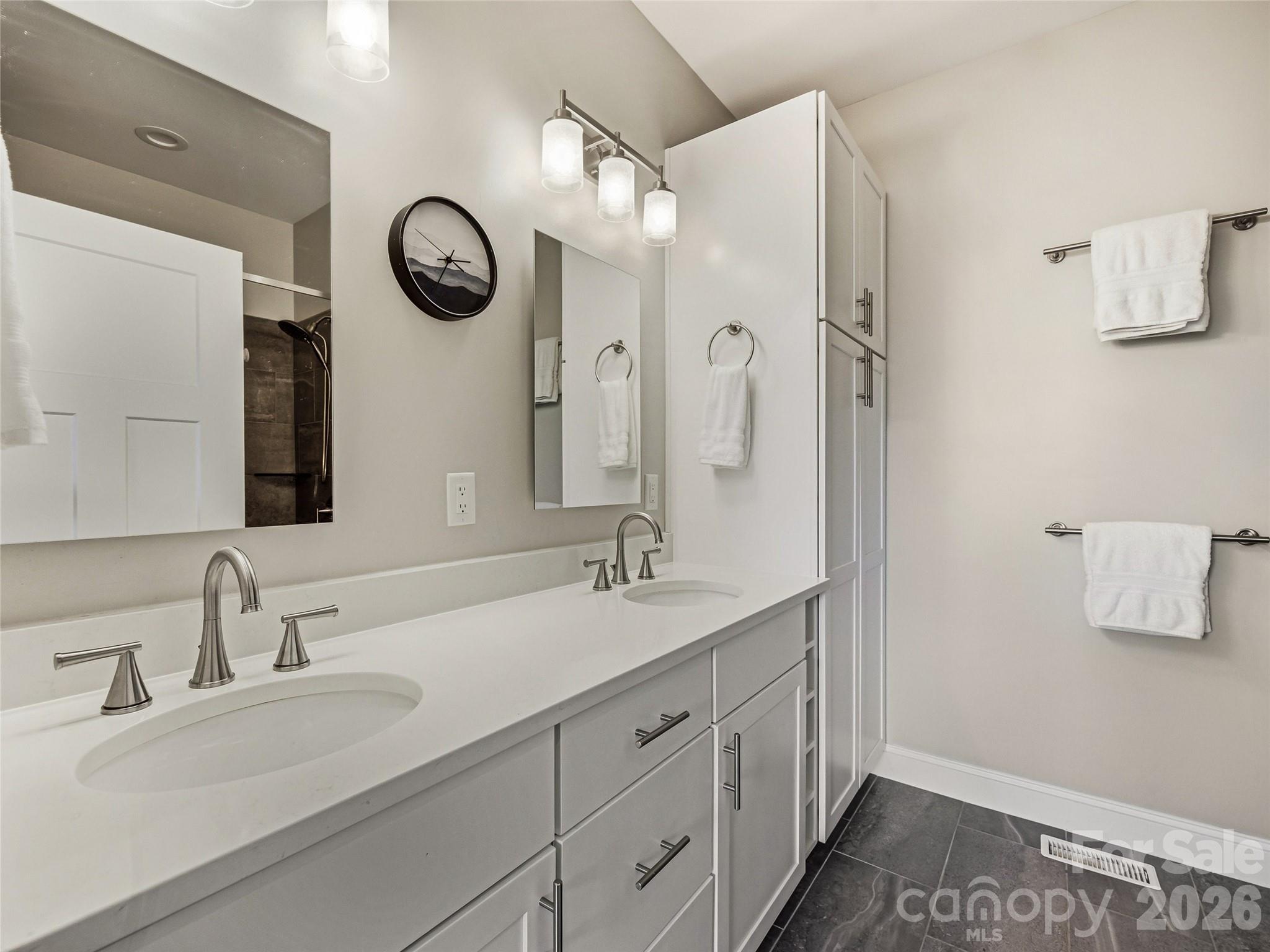 409 Kessler Place Property Photo 22