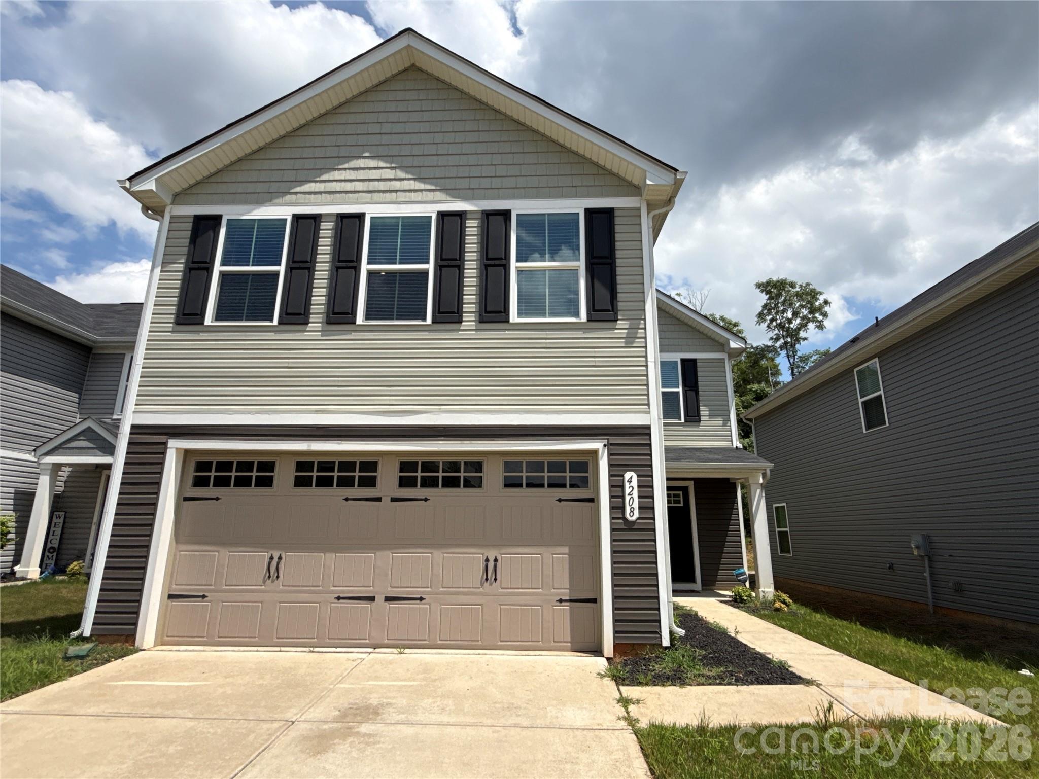 4208 Bowline Drive Property Photo 1