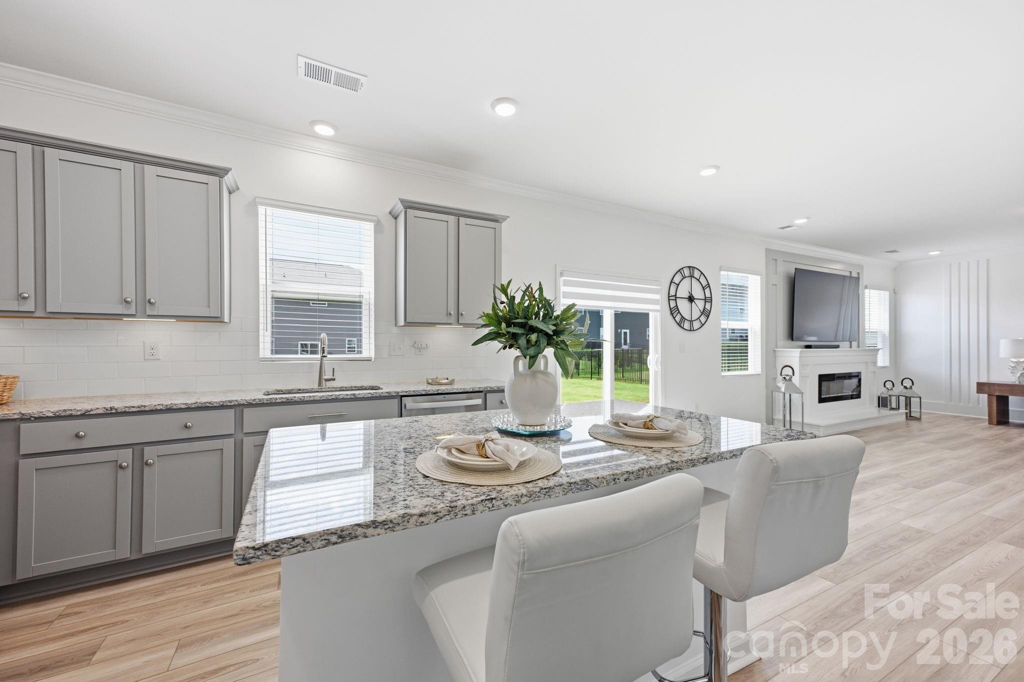 2062 Van Buren Road Property Photo 10