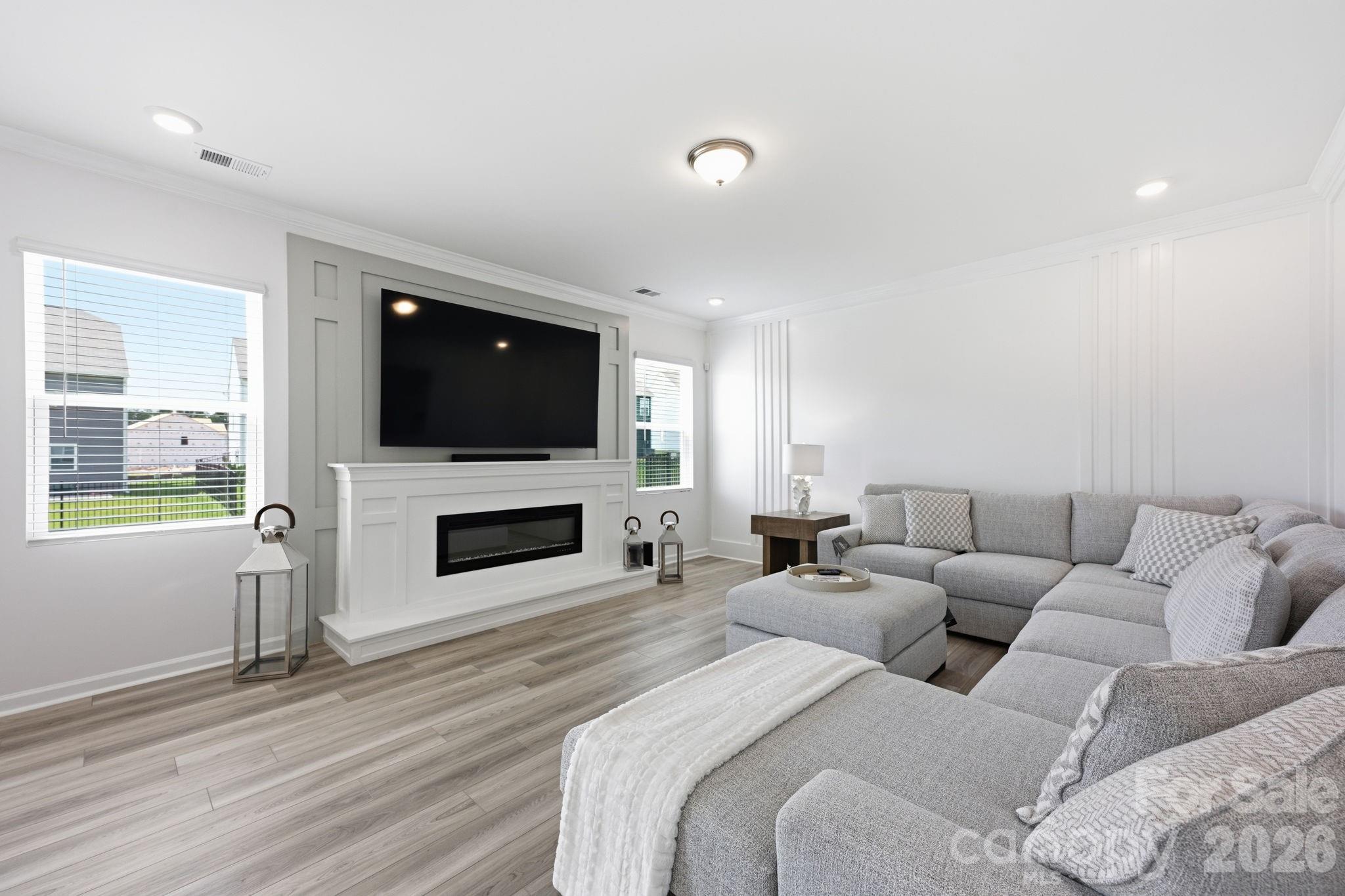 2062 Van Buren Road Property Photo 12