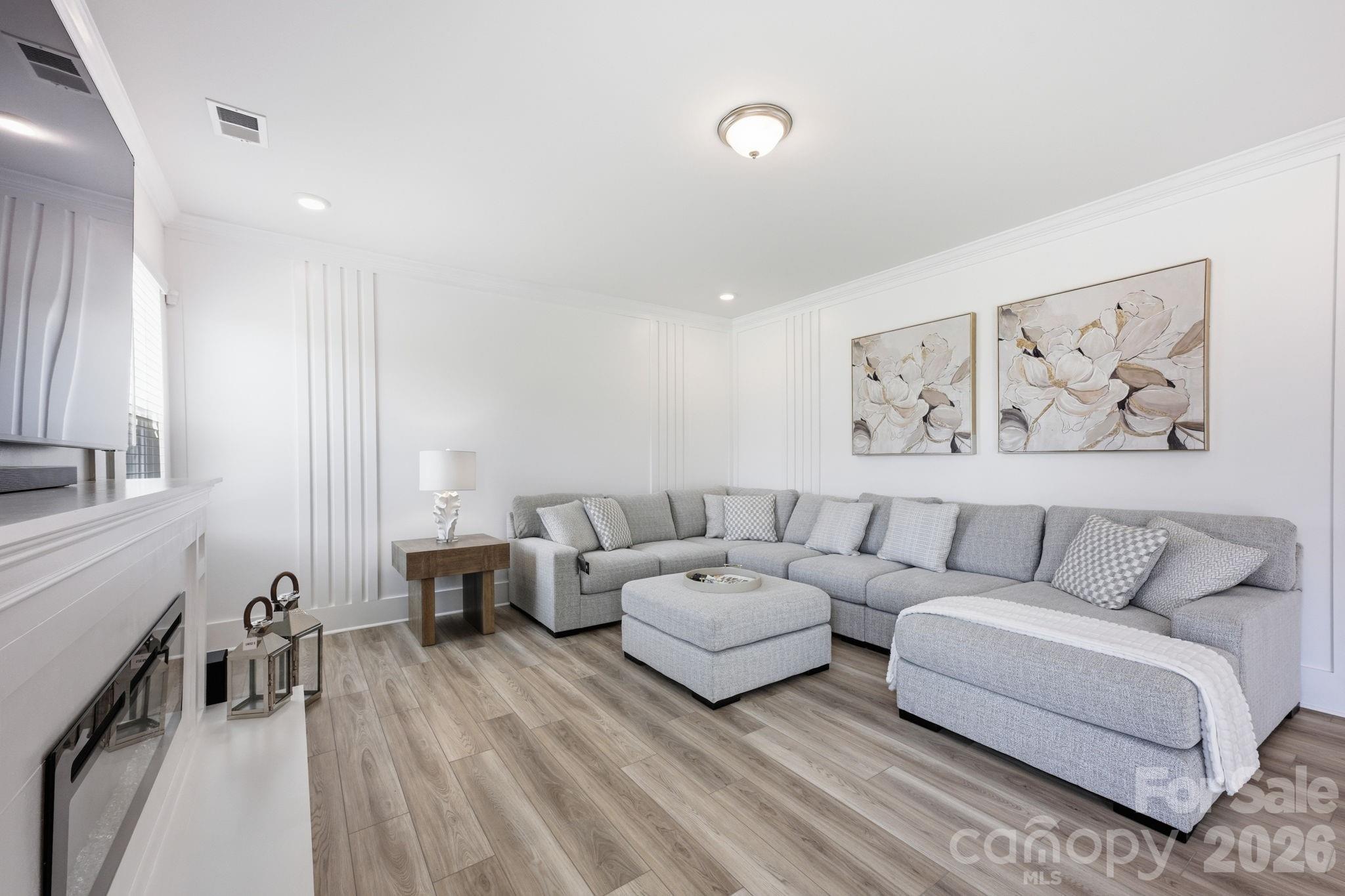 2062 Van Buren Road Property Photo 14