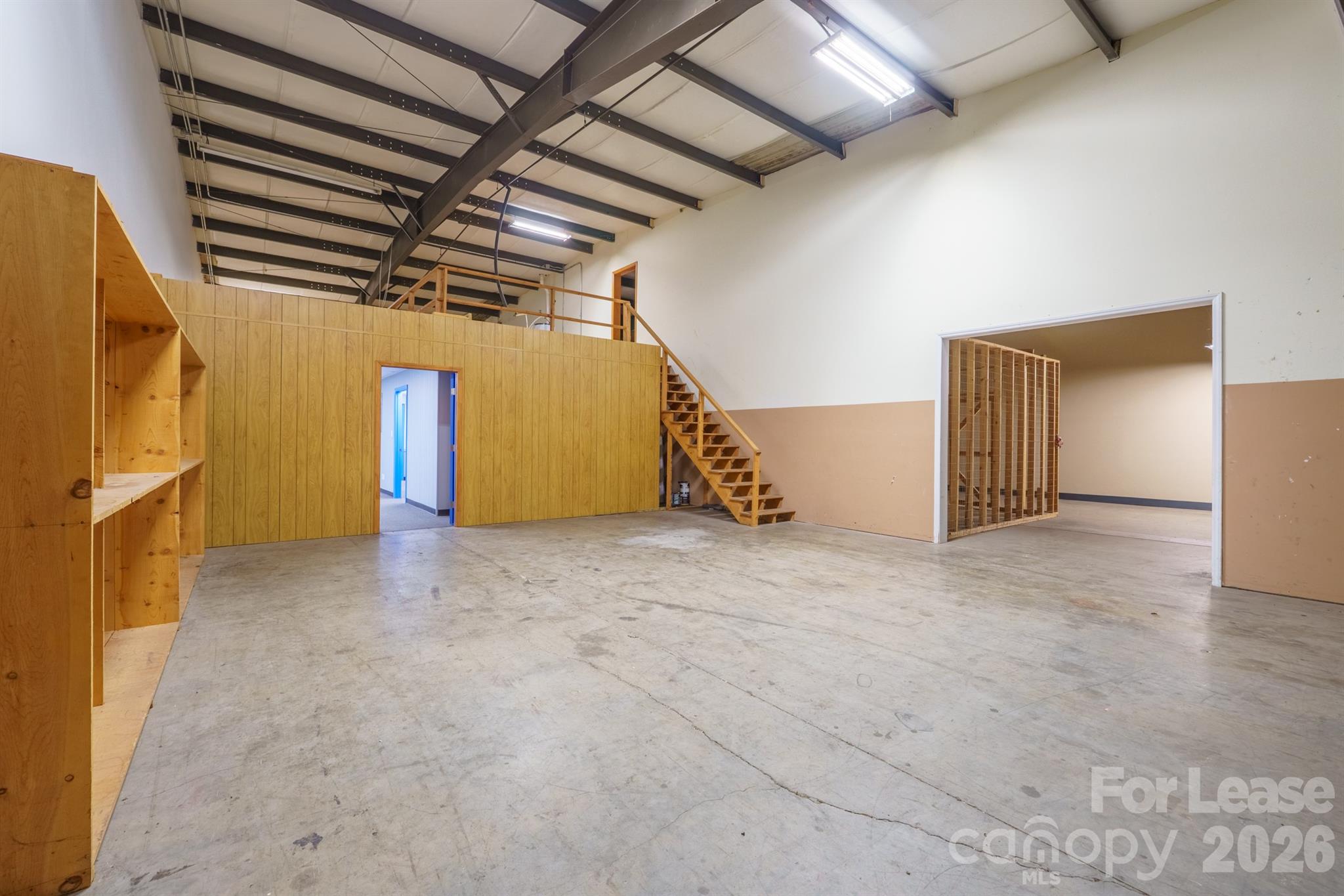 2454 Davie Avenue Property Photo 17