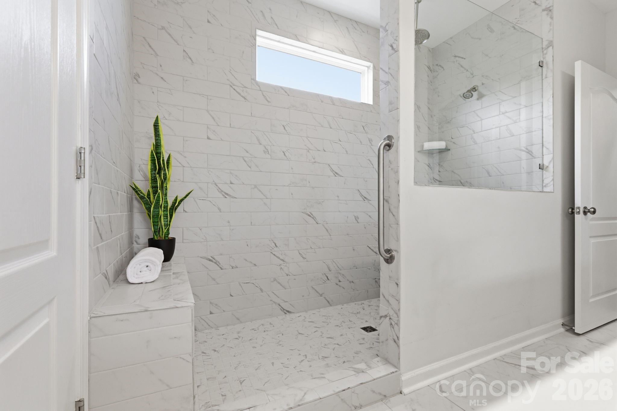 13704 Berkley Avenue Property Photo 16