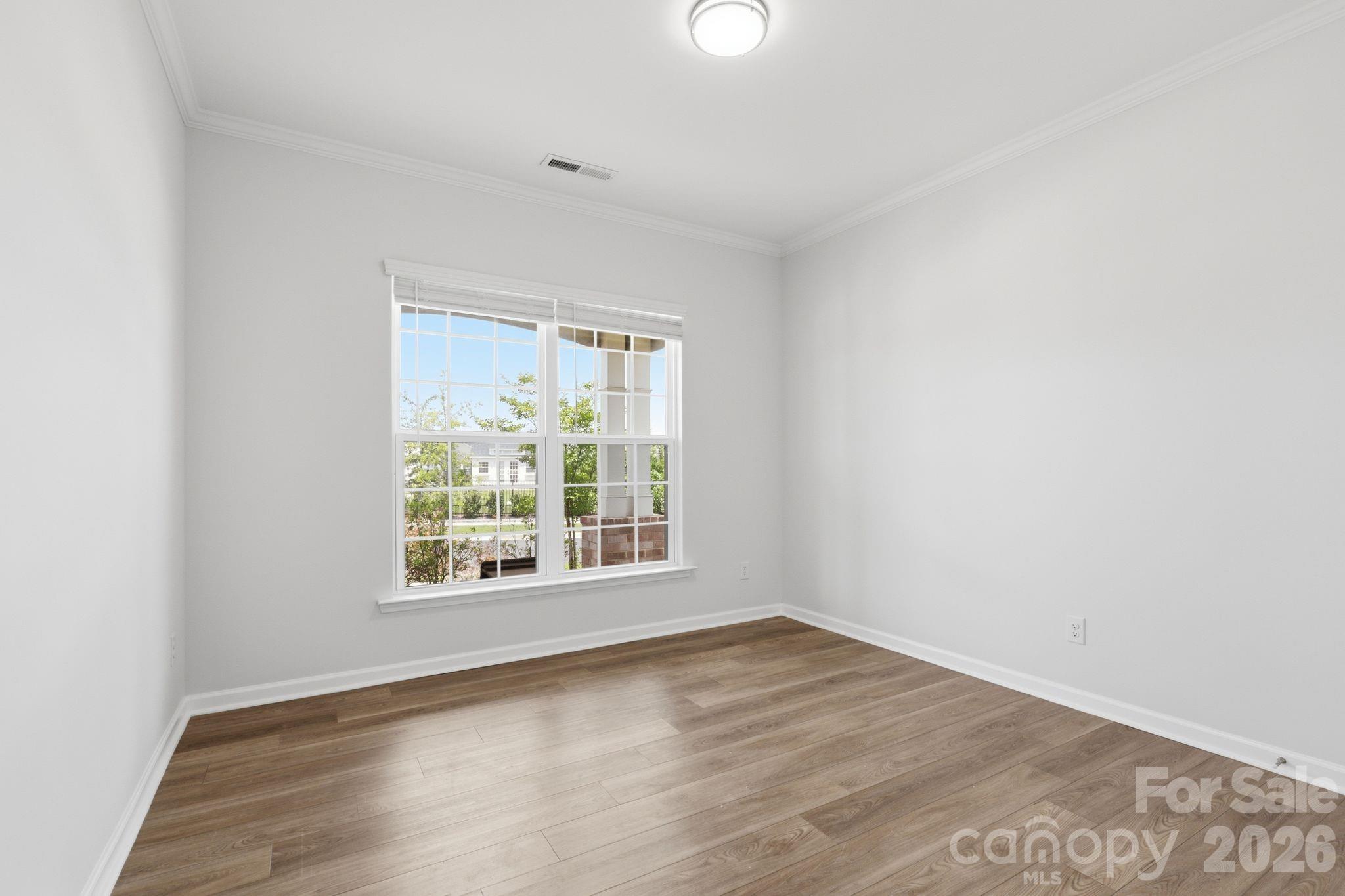 13704 Berkley Avenue Property Photo 20