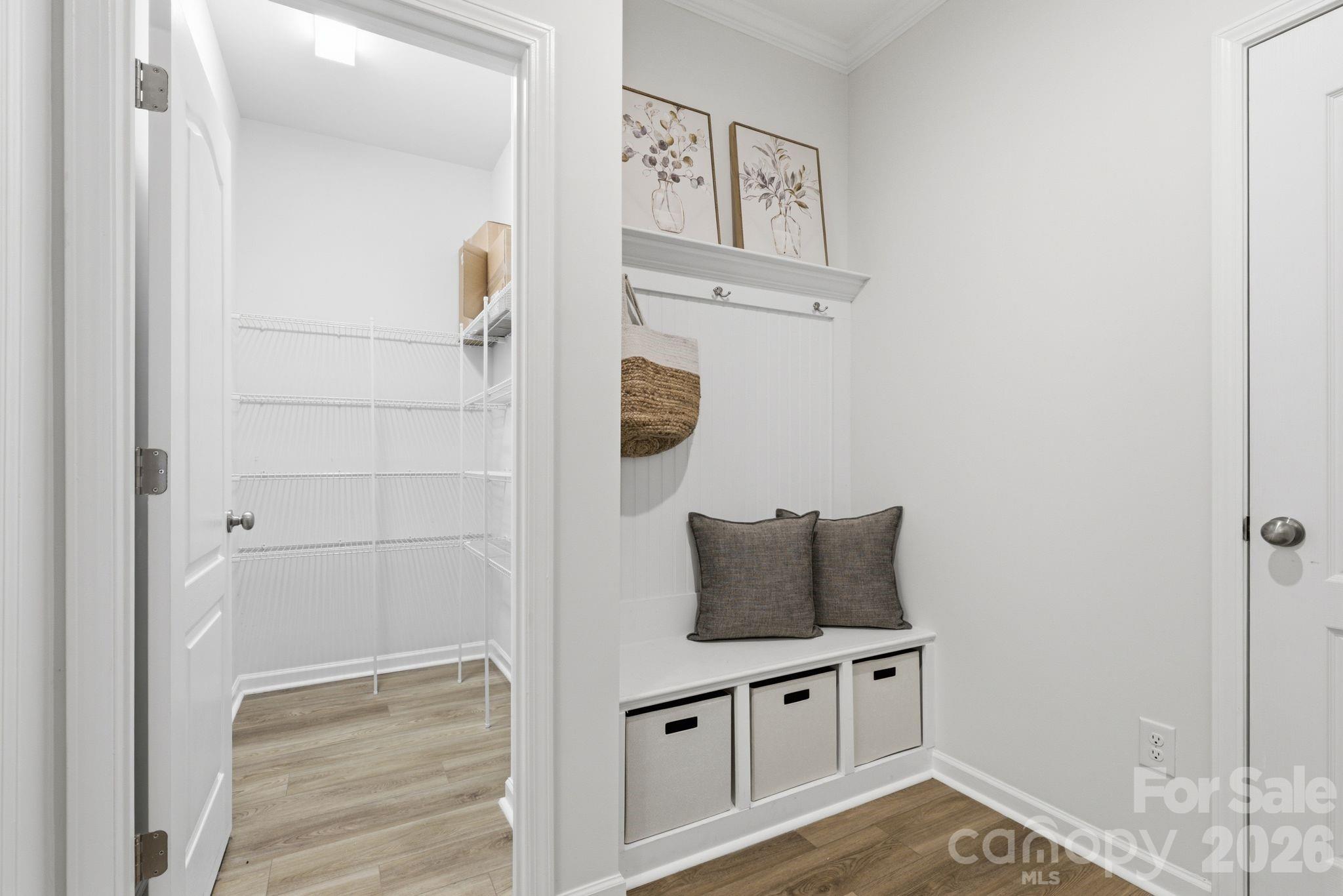 13704 Berkley Avenue Property Photo 24