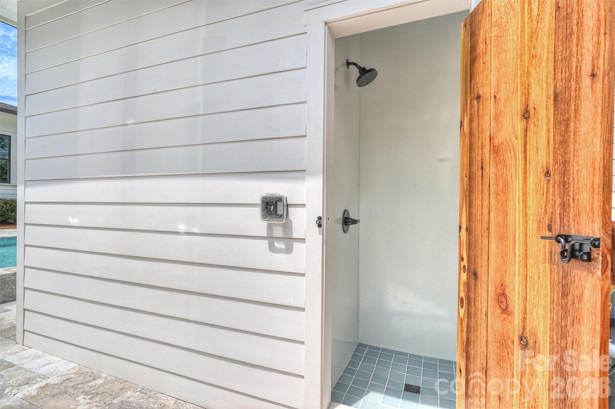 215 Hartford Avenue Property Photo 46
