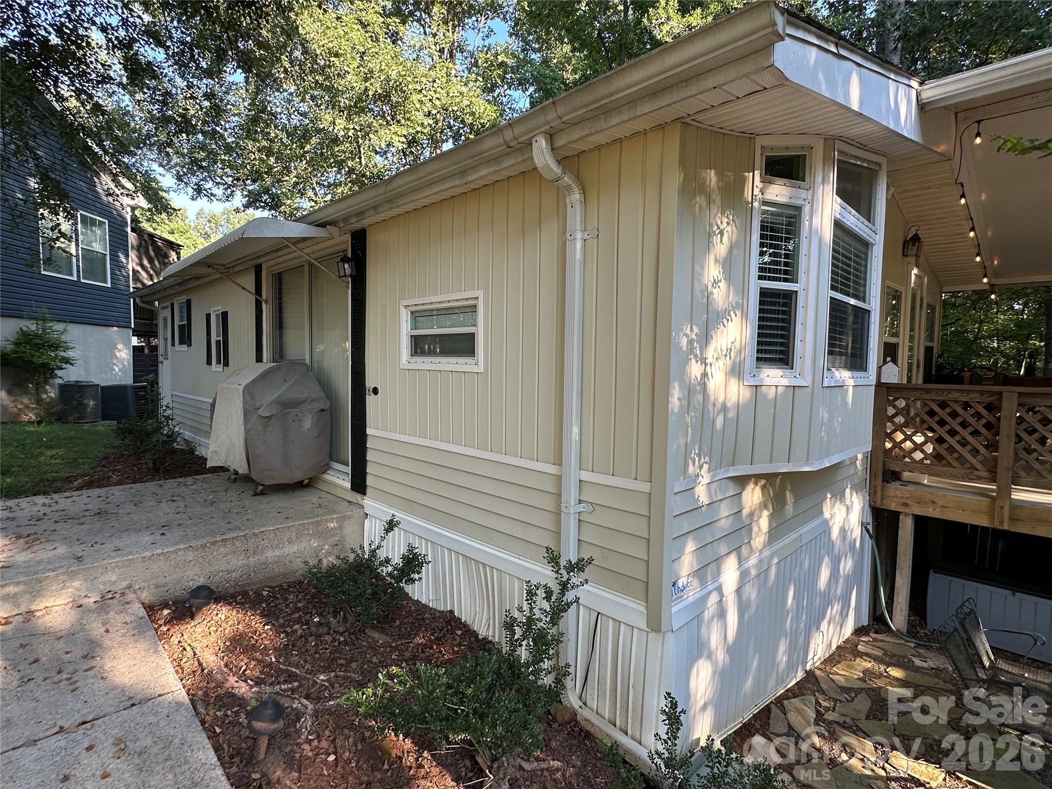 111 Hickory Circle Property Photo 33