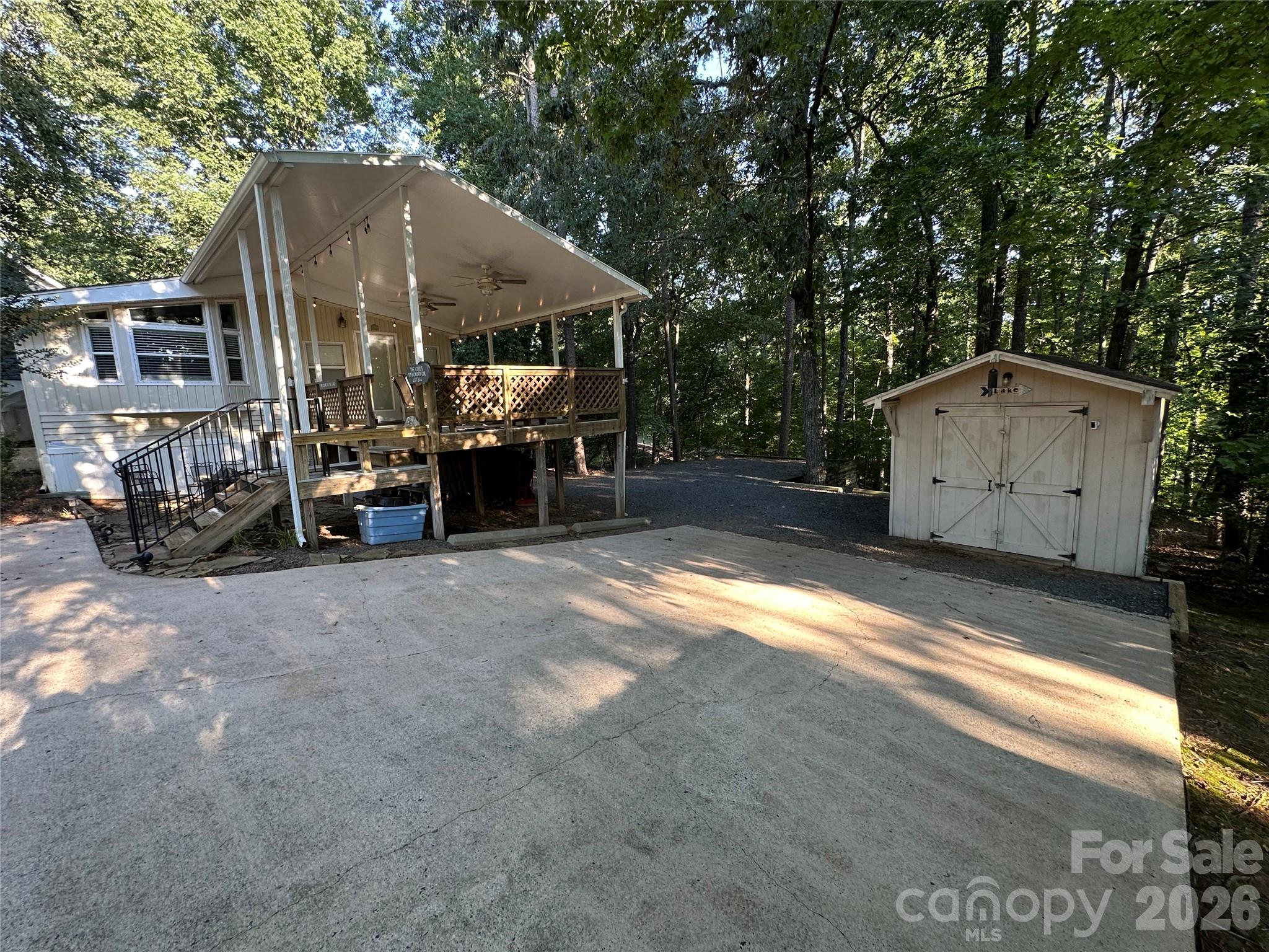 111 Hickory Circle Property Photo 39