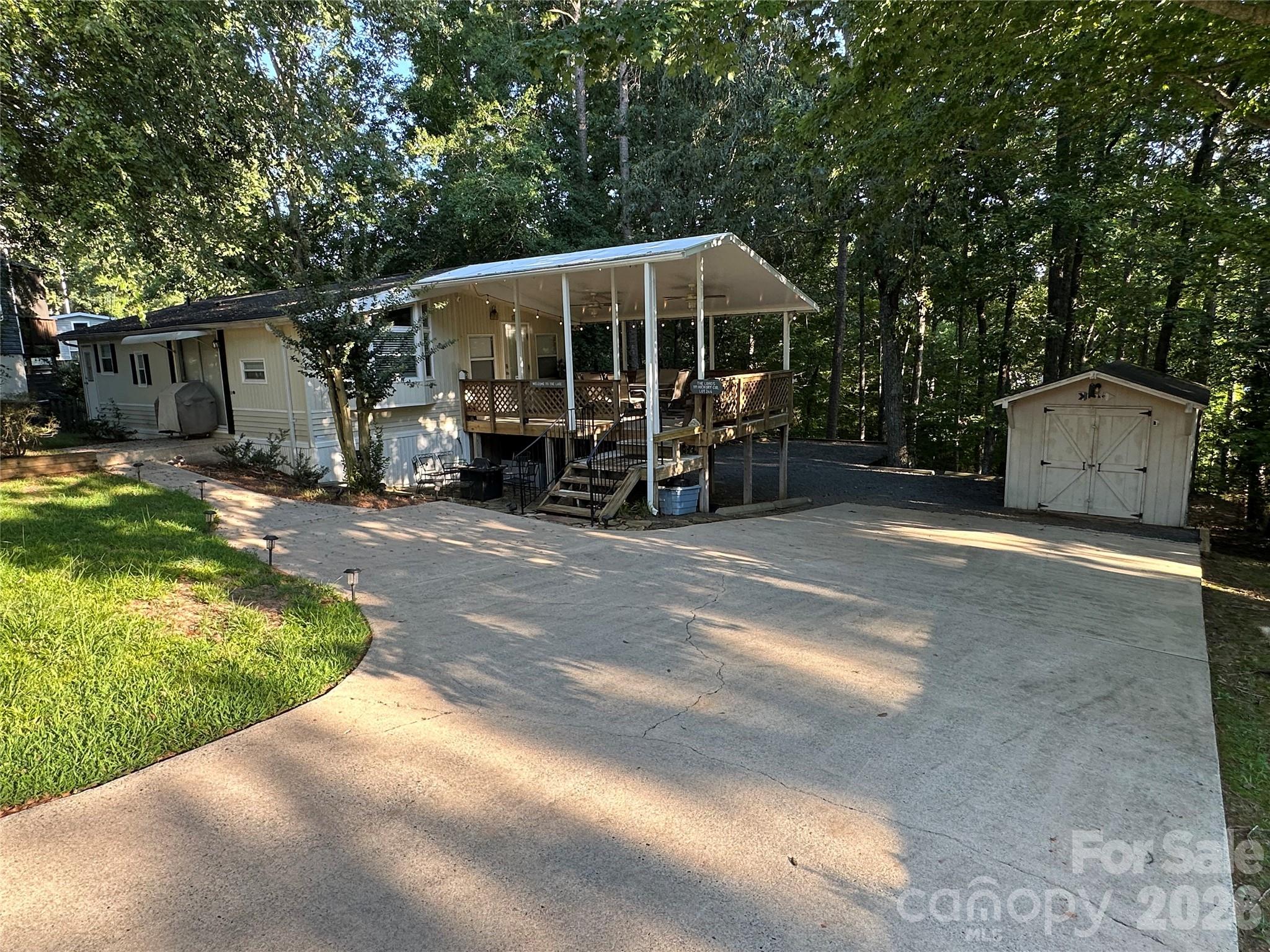 111 Hickory Circle Property Photo 42
