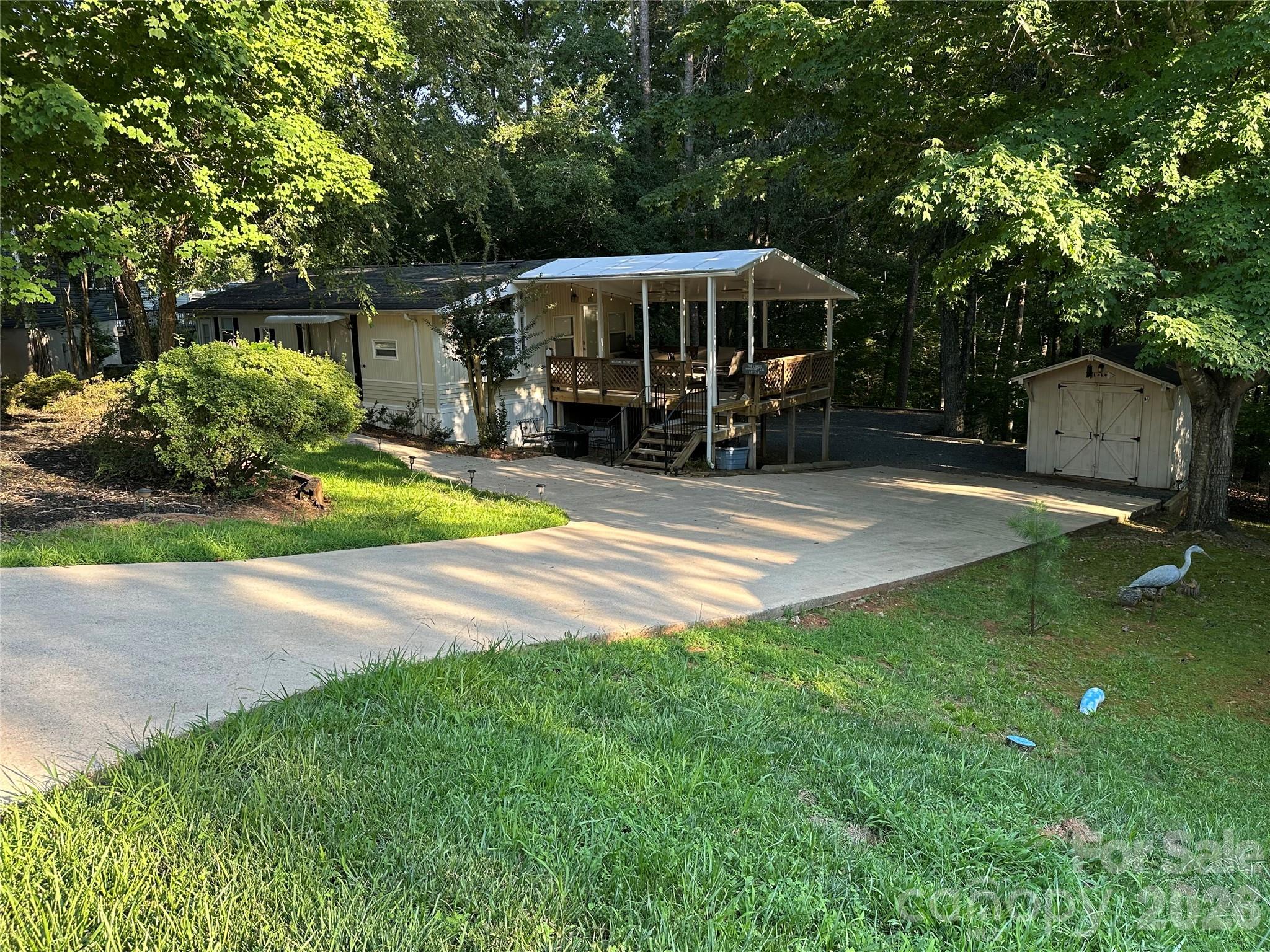 111 Hickory Circle Property Photo 44