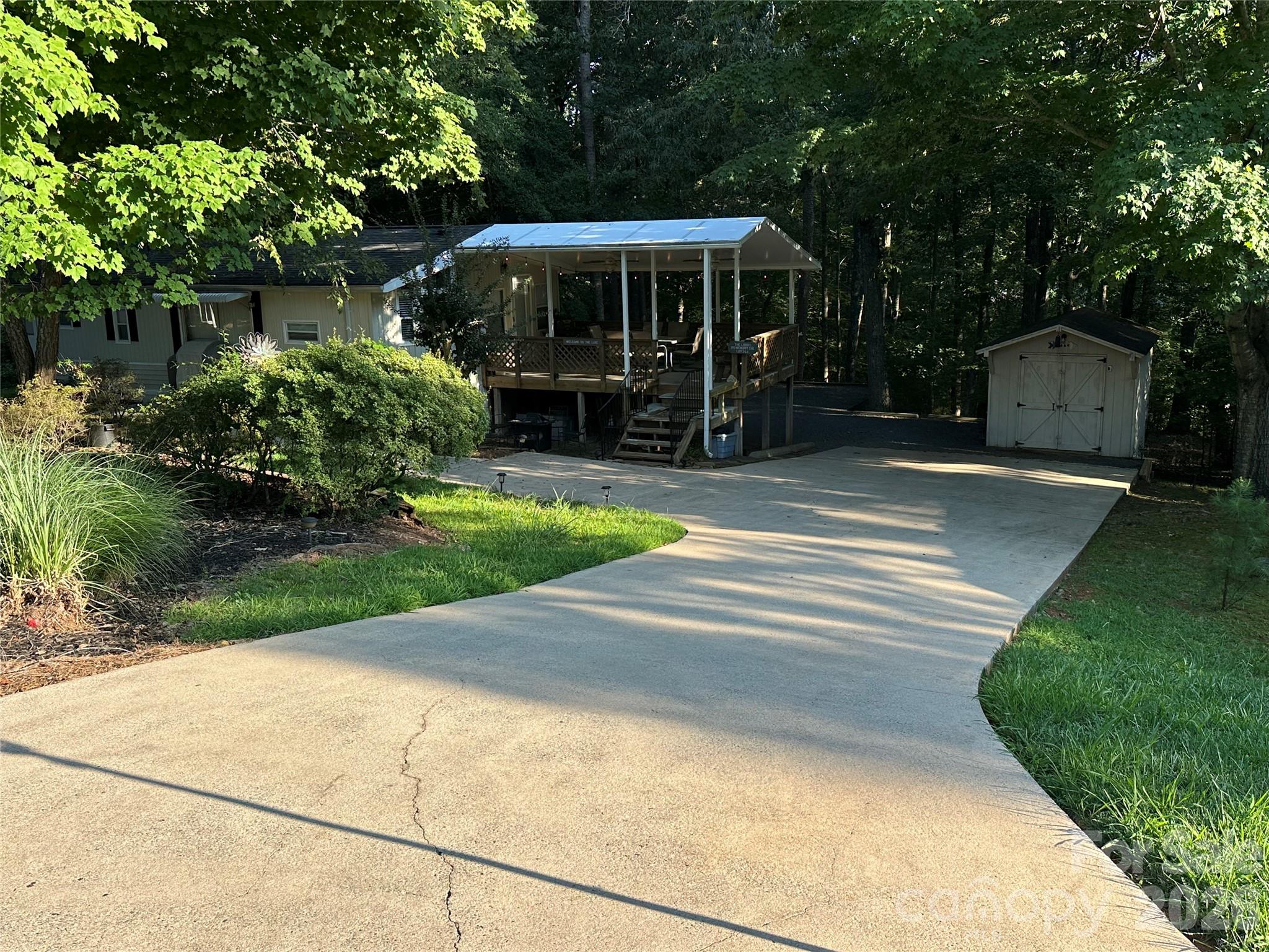 111 Hickory Circle Property Photo 45