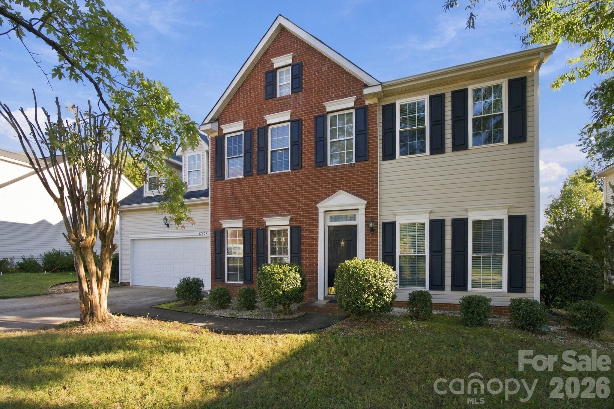 17237 Baldwin Hall Drive Property Photo 2