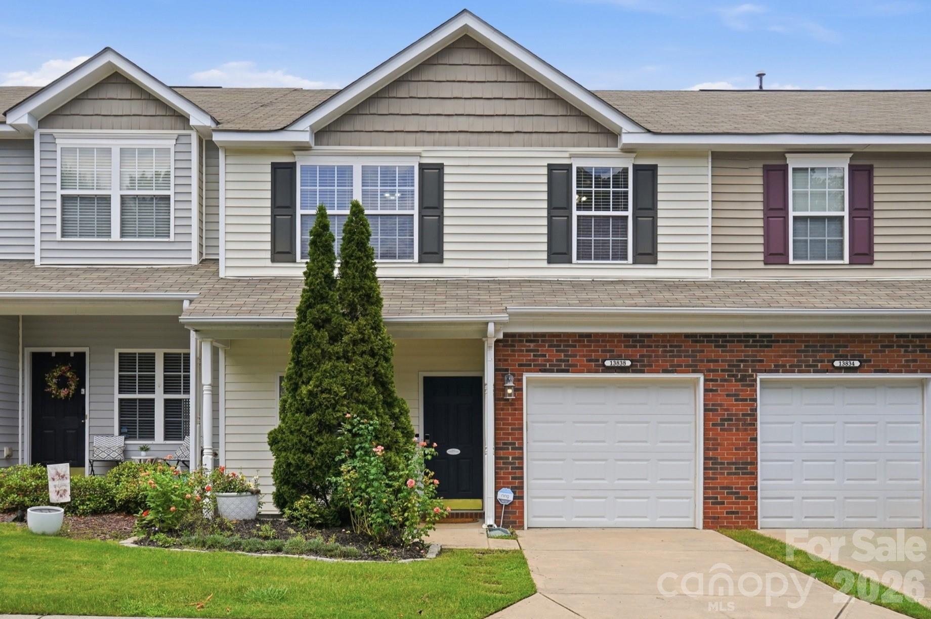 13838 Singleleaf Lane Property Photo 1