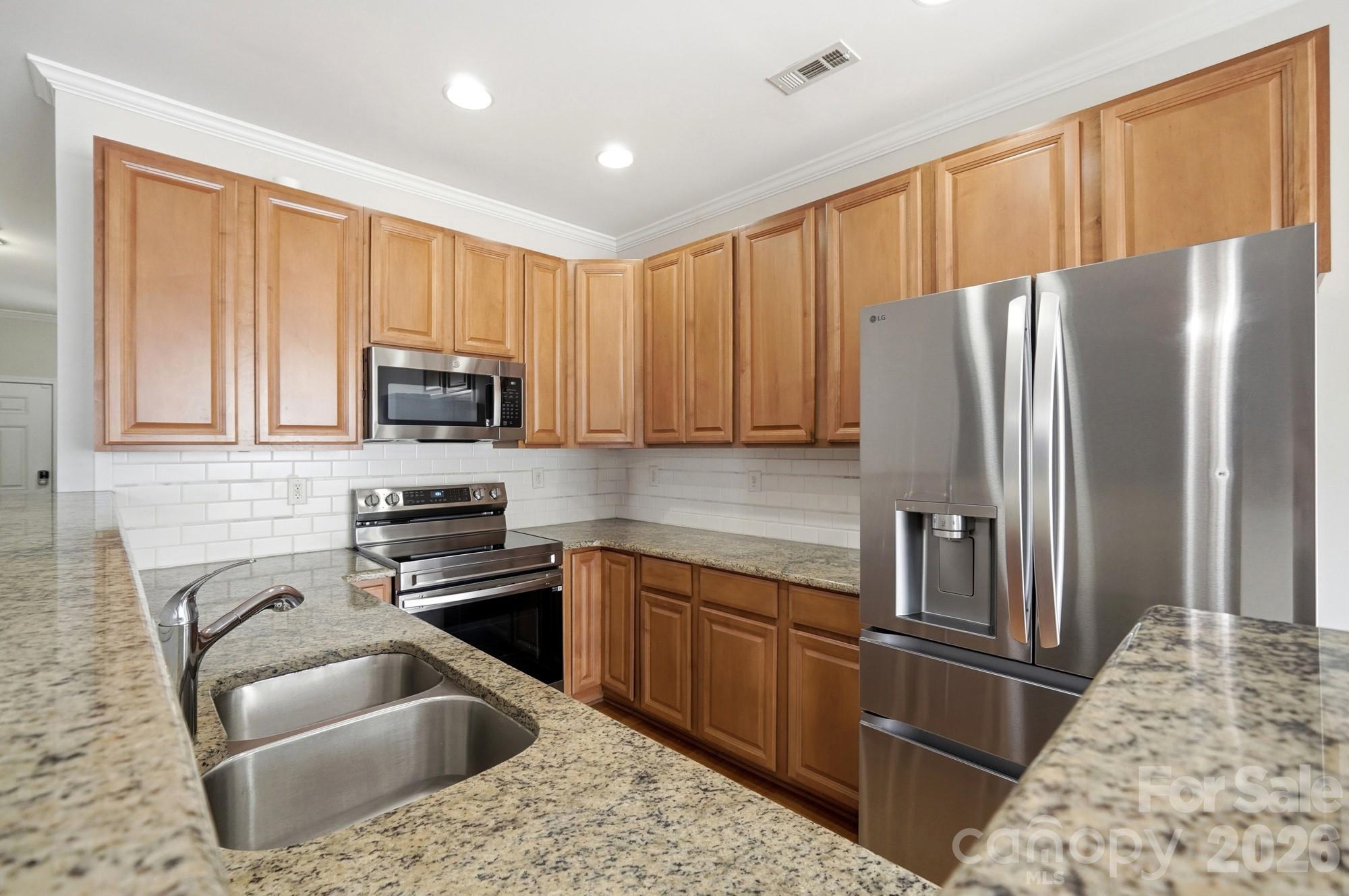 13838 Singleleaf Lane Property Photo 7