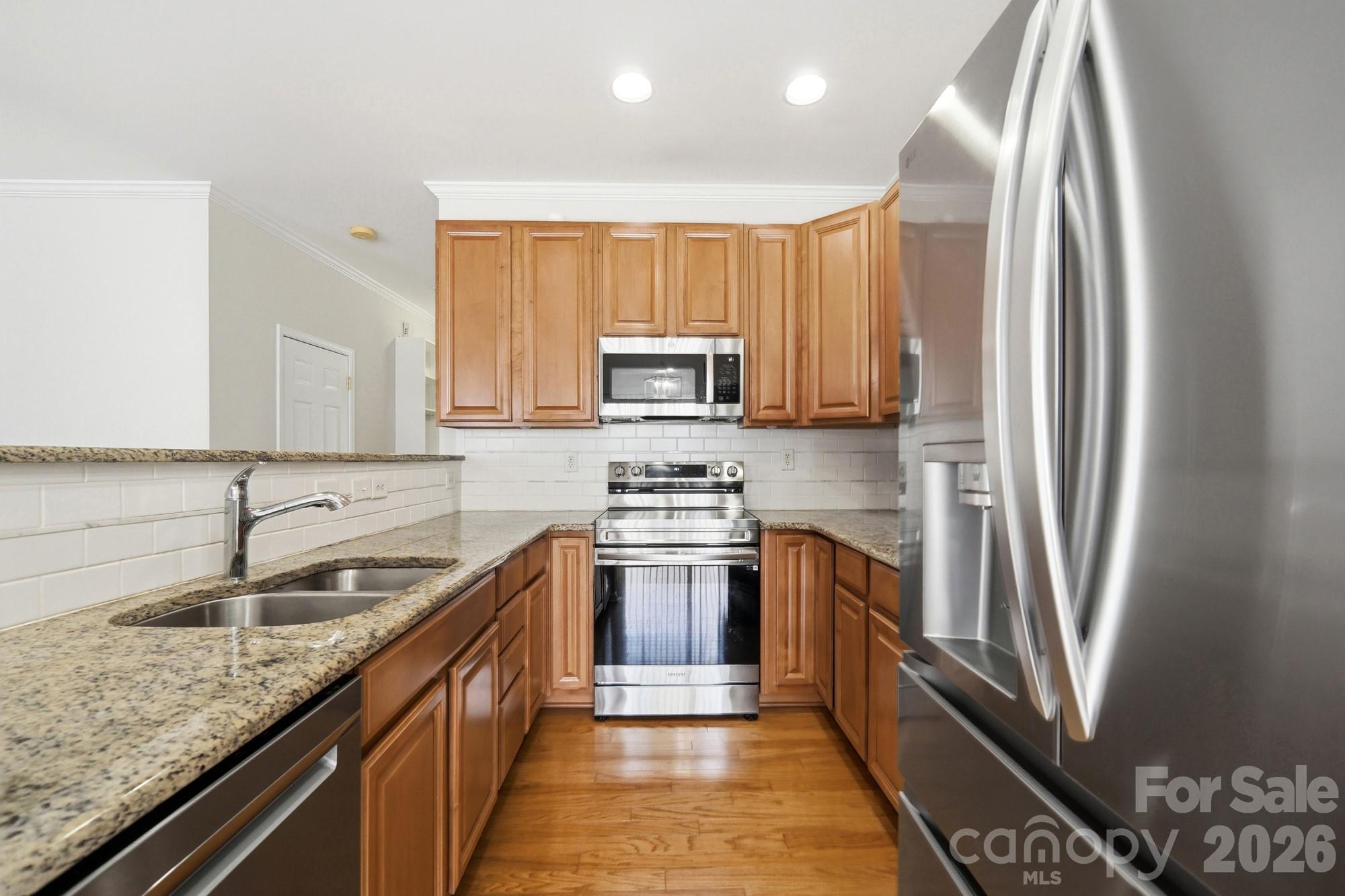 13838 Singleleaf Lane Property Photo 9