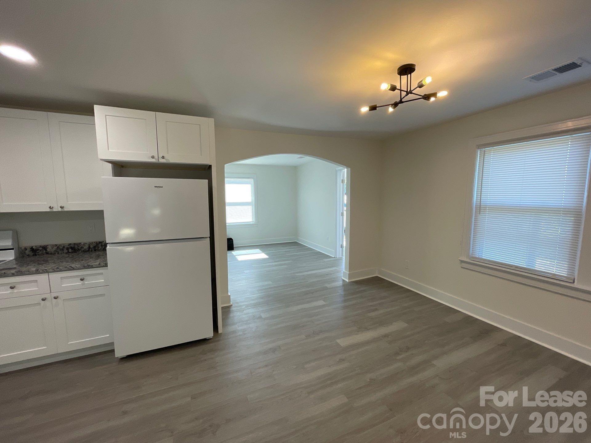 649 Arch Drive Property Photo 6