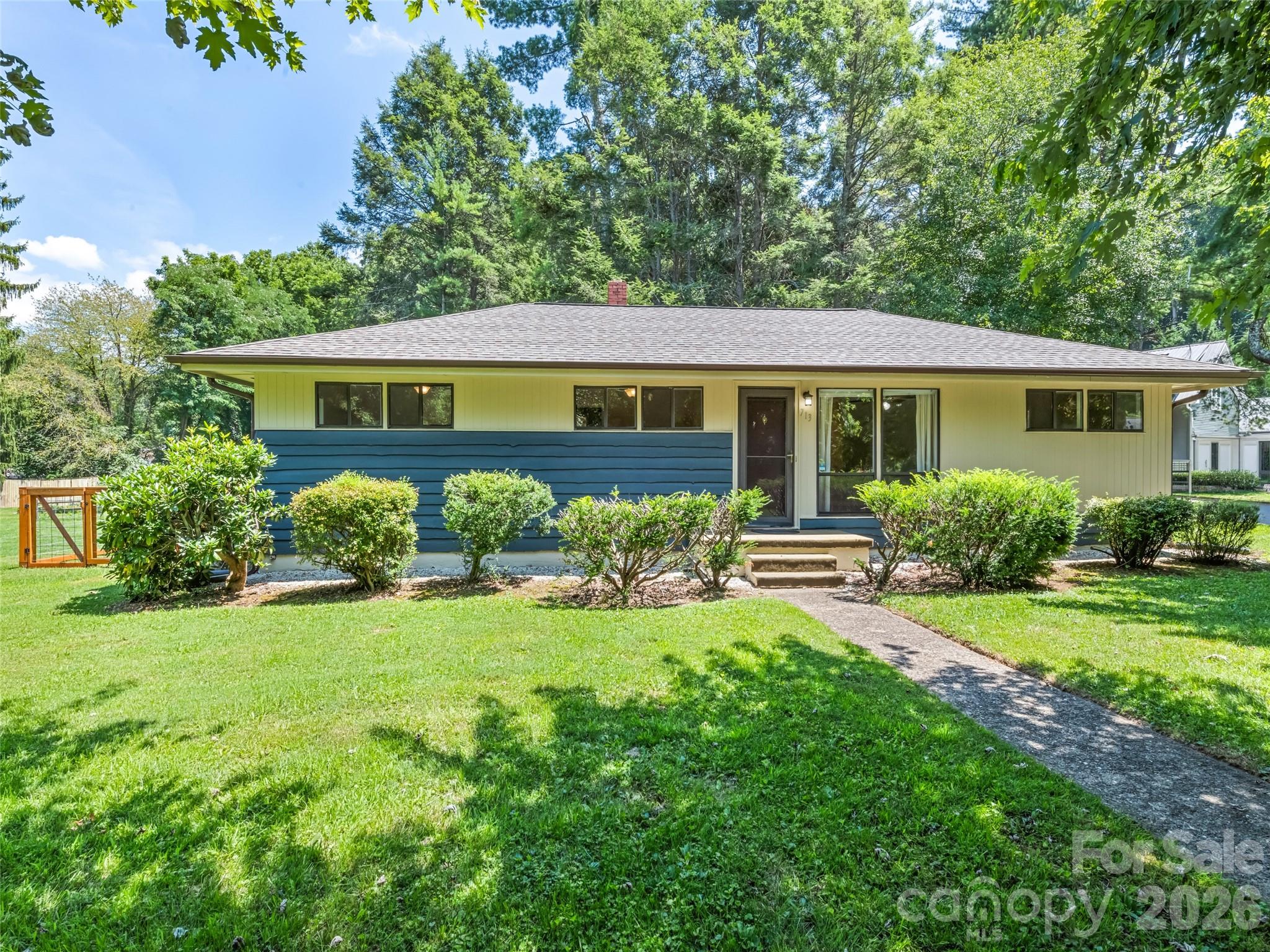 713 Brown Avenue Property Photo 1
