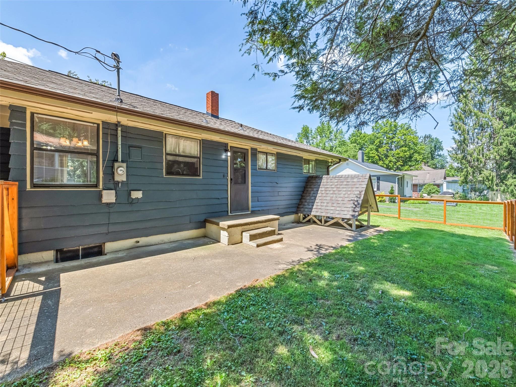 713 Brown Avenue Property Photo 7