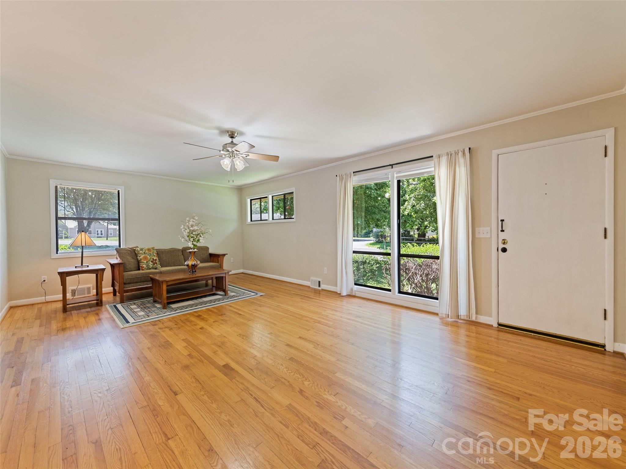 713 Brown Avenue Property Photo 9