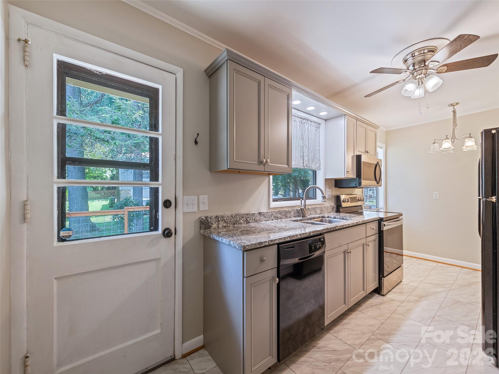 713 Brown Avenue Property Photo 13