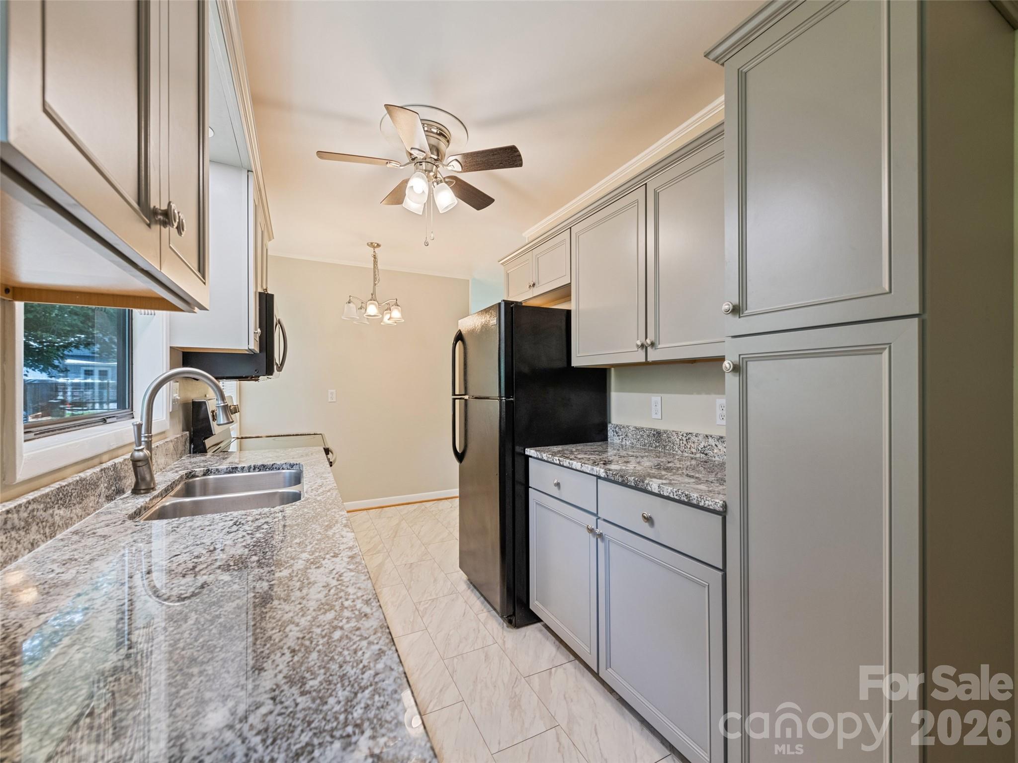 713 Brown Avenue Property Photo 15