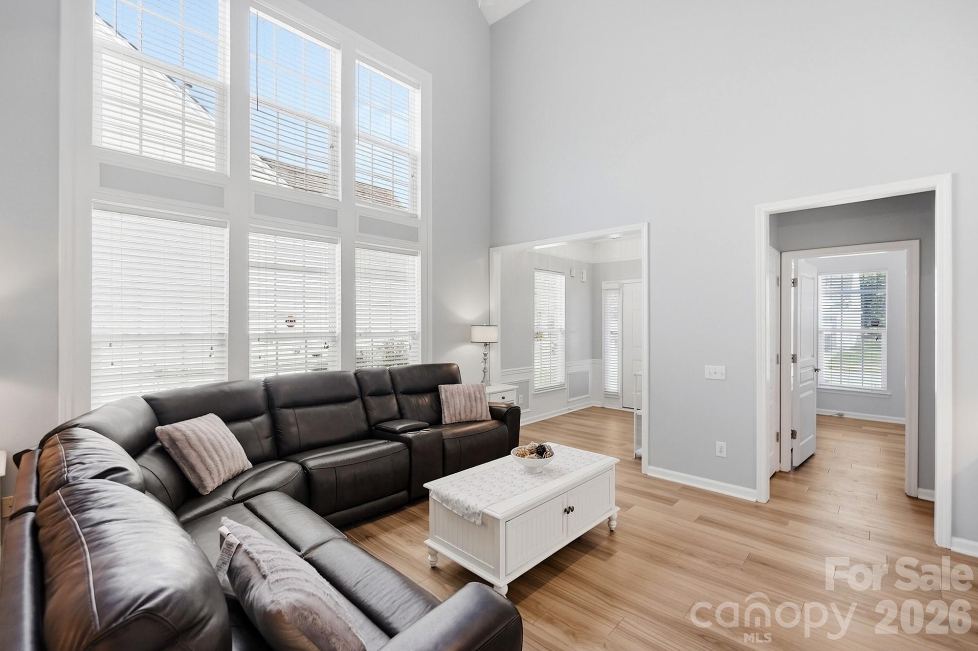 8530 Heron Glen Drive Property Photo 6