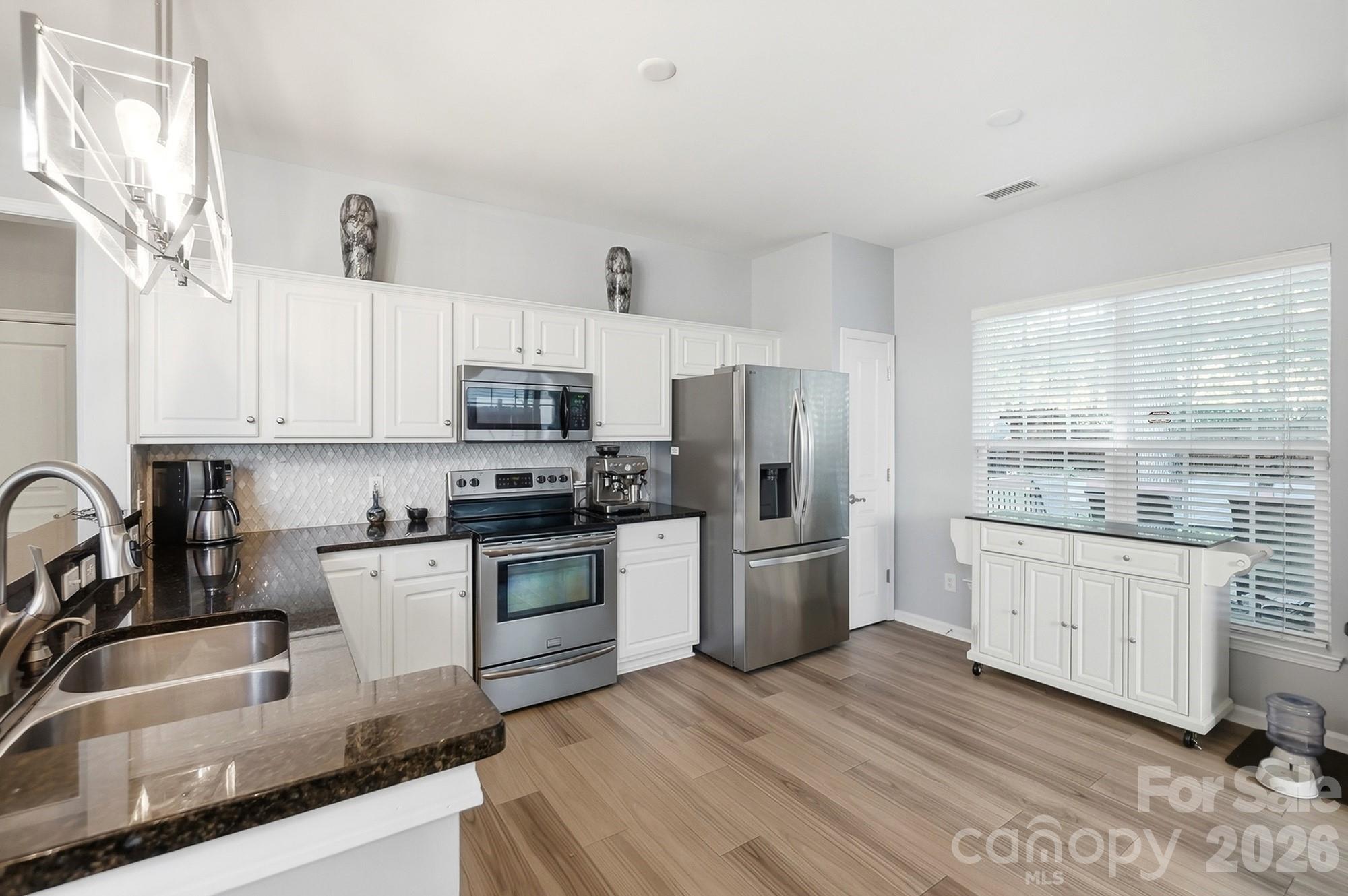 8530 Heron Glen Drive Property Photo 10