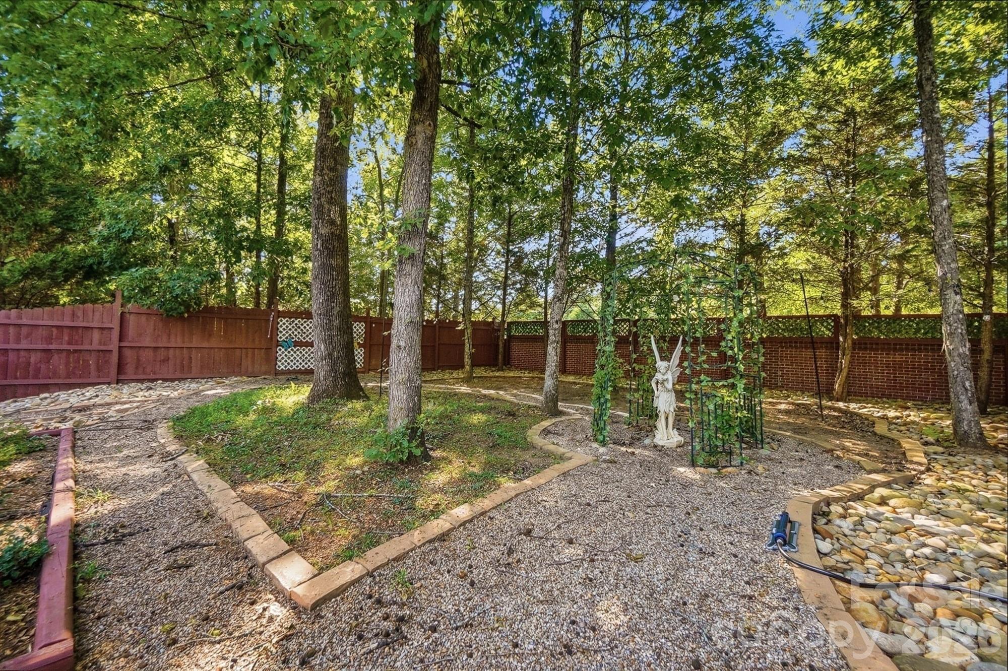 8530 Heron Glen Drive Property Photo 23