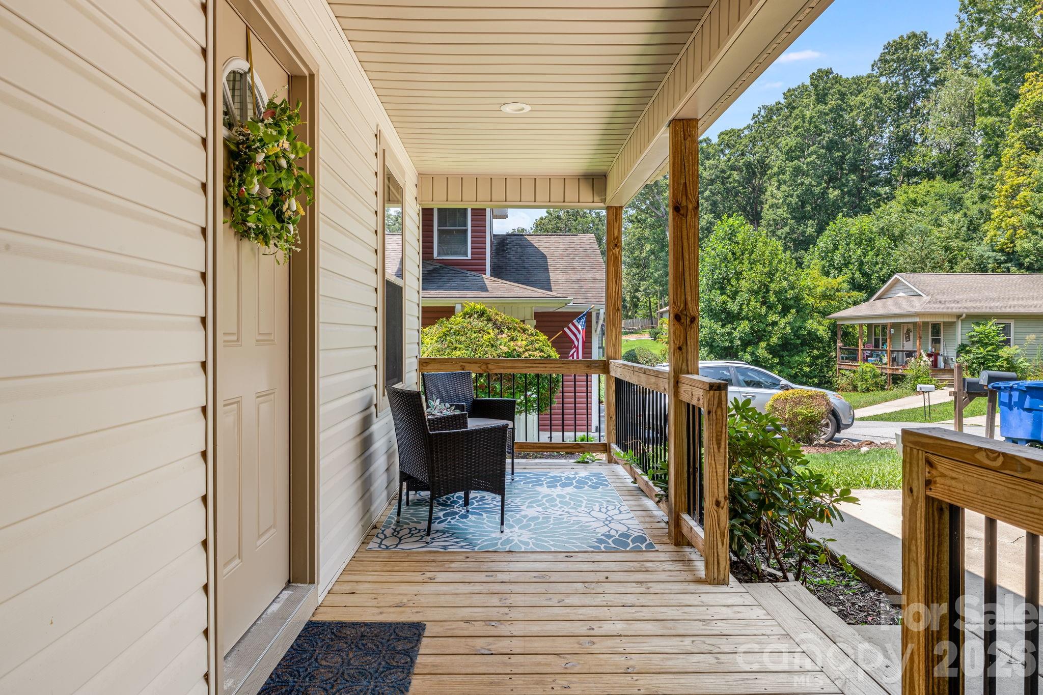 9 Coral Berry Drive Property Photo 8