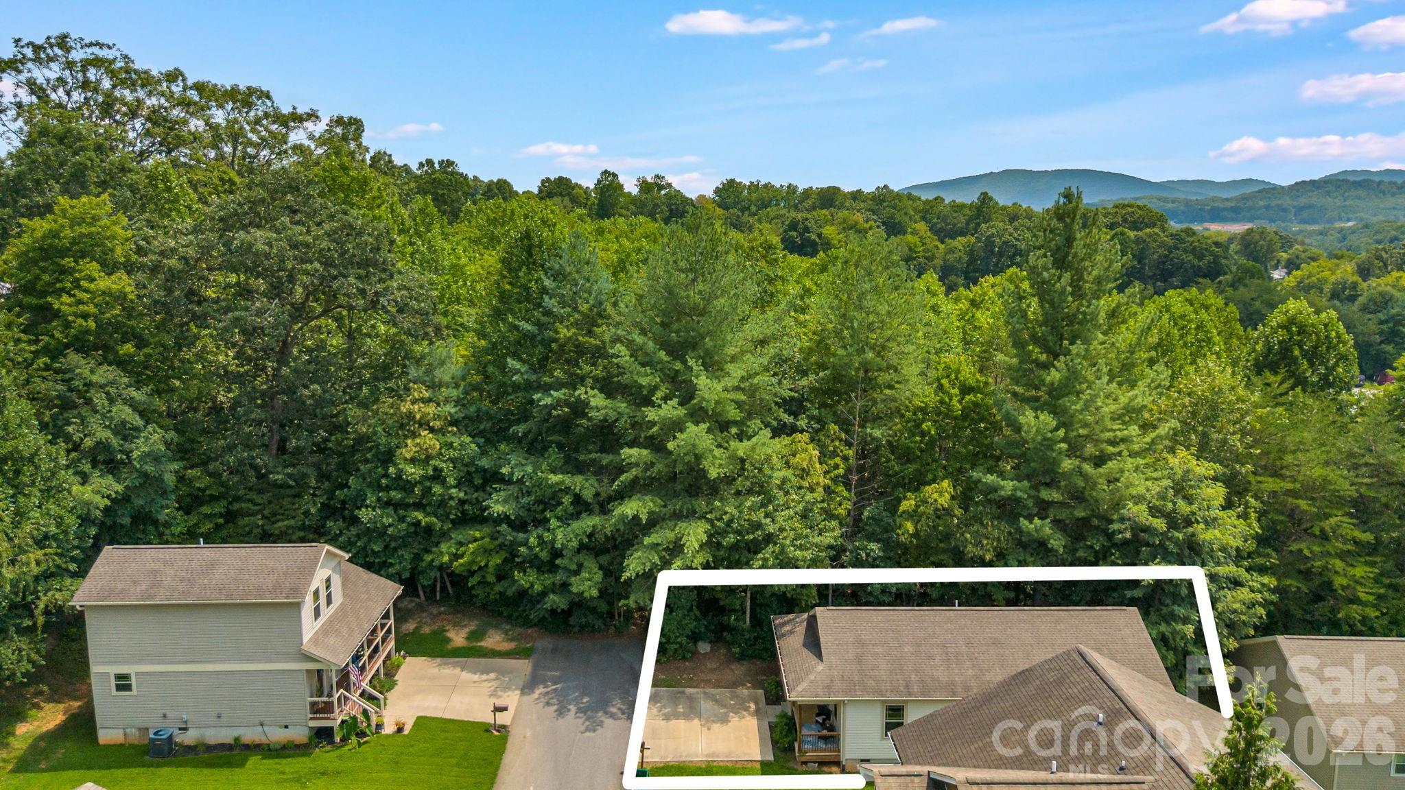 9 Coral Berry Drive Property Photo 27