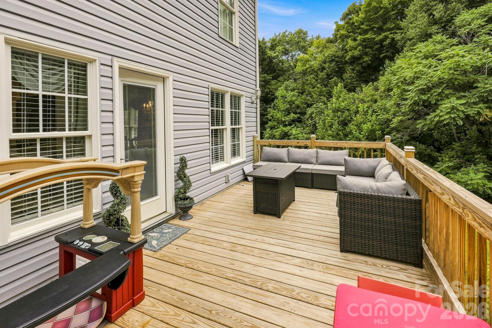 163 Sherry Street Property Photo 25