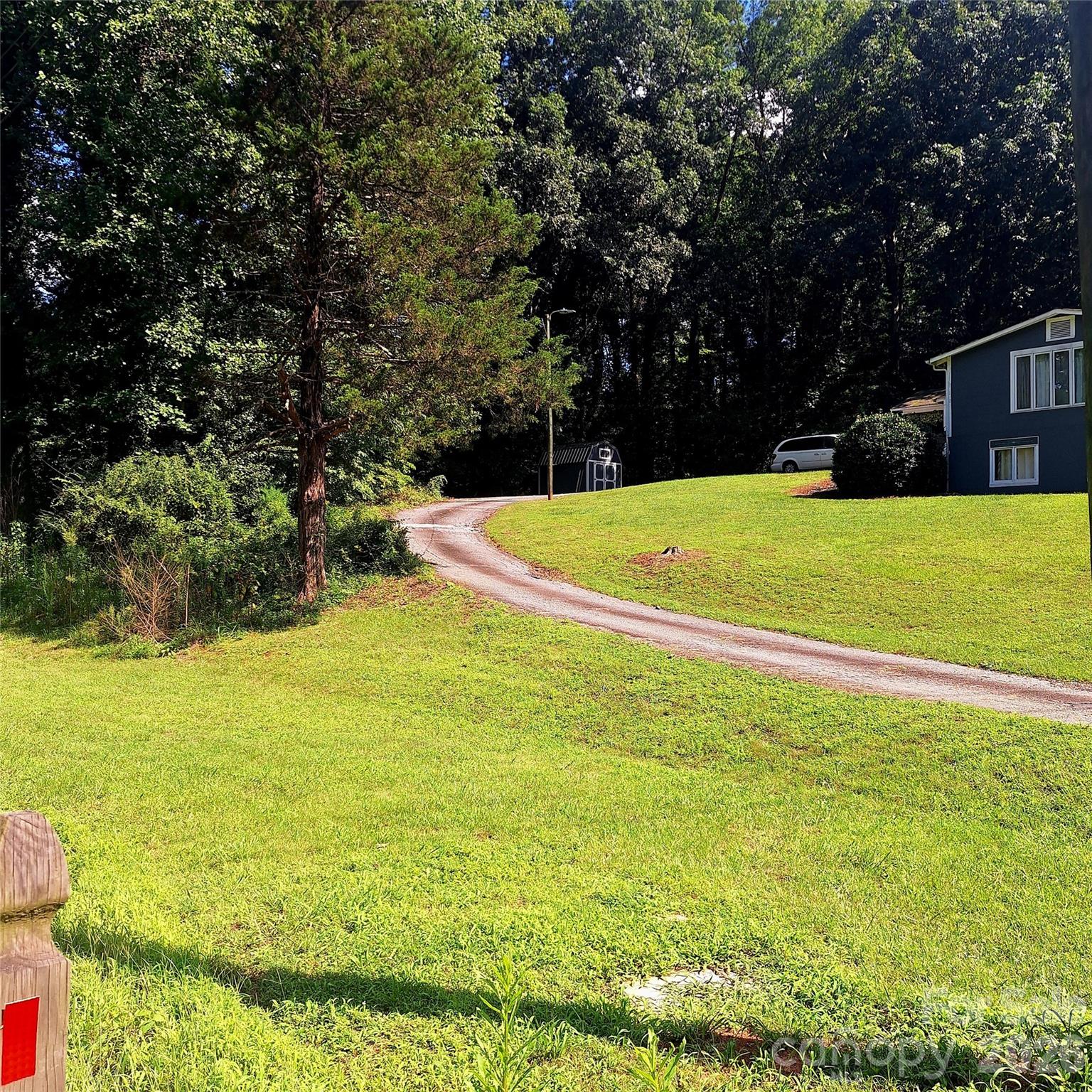 1876 Drexel Road Property Photo 4