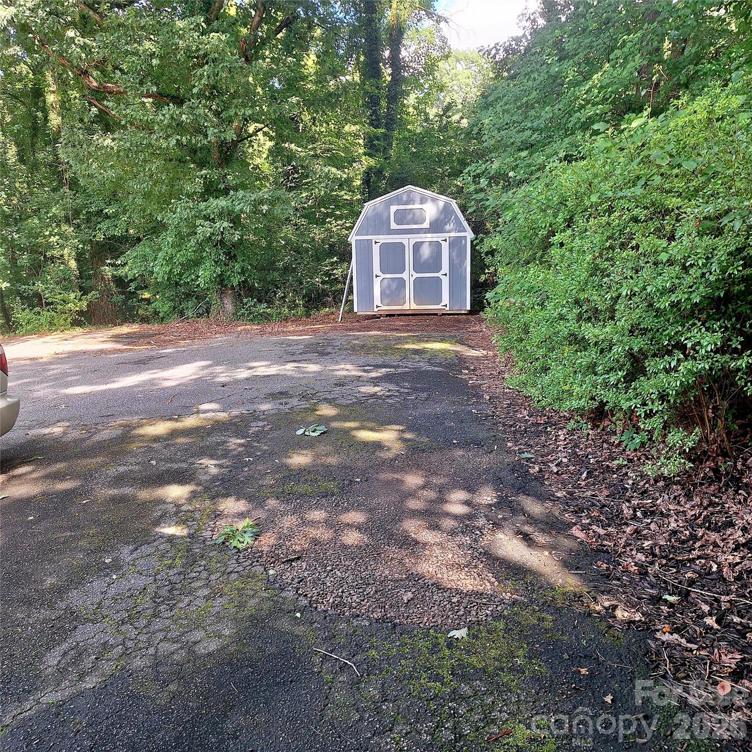1876 Drexel Road Property Photo 5