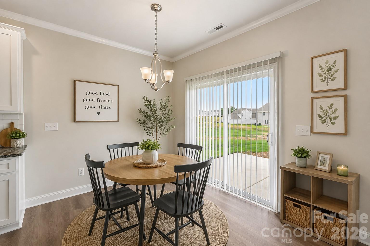 2127 Vecchio Drive Property Photo 12
